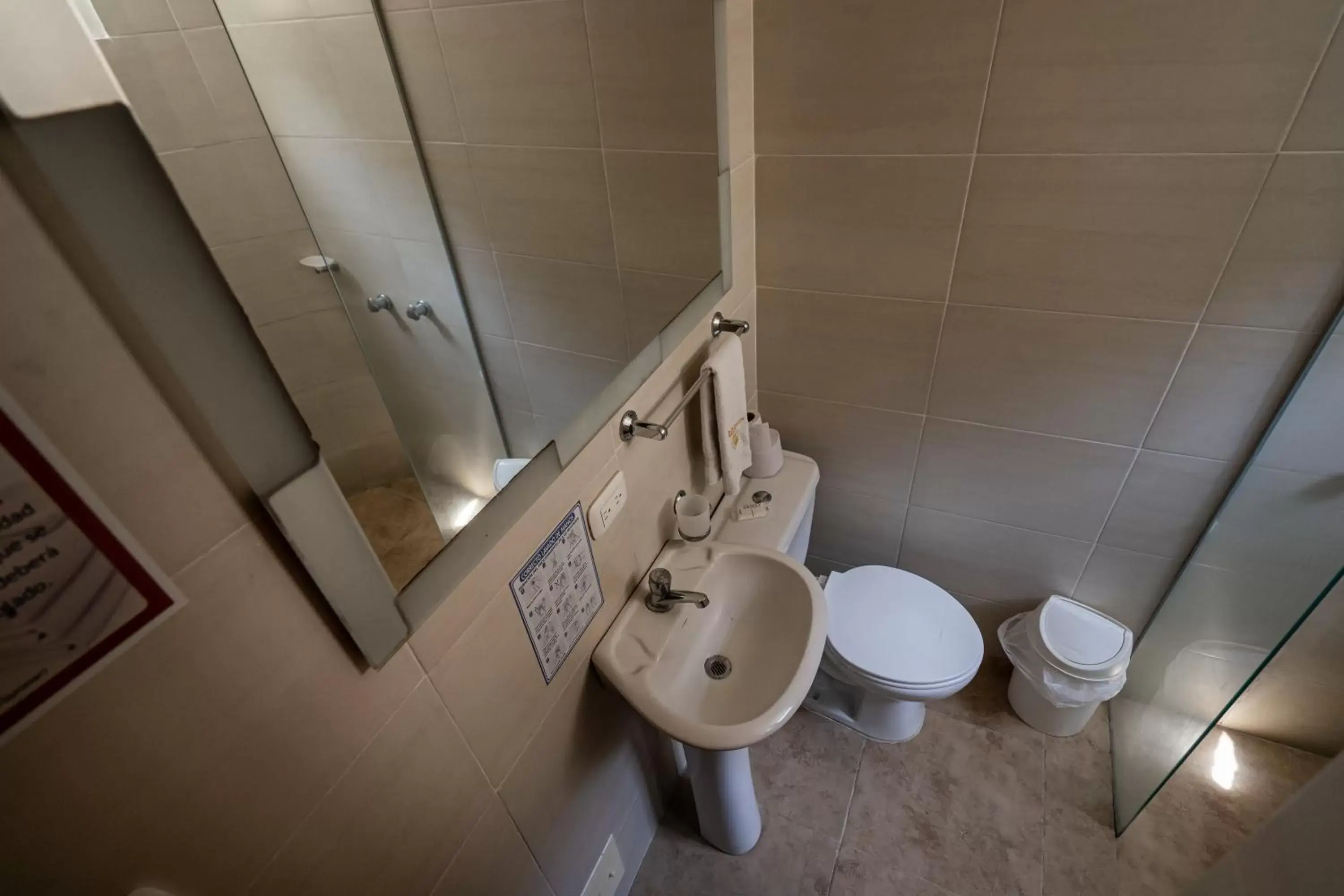 Bathroom in Hotel Tayromar