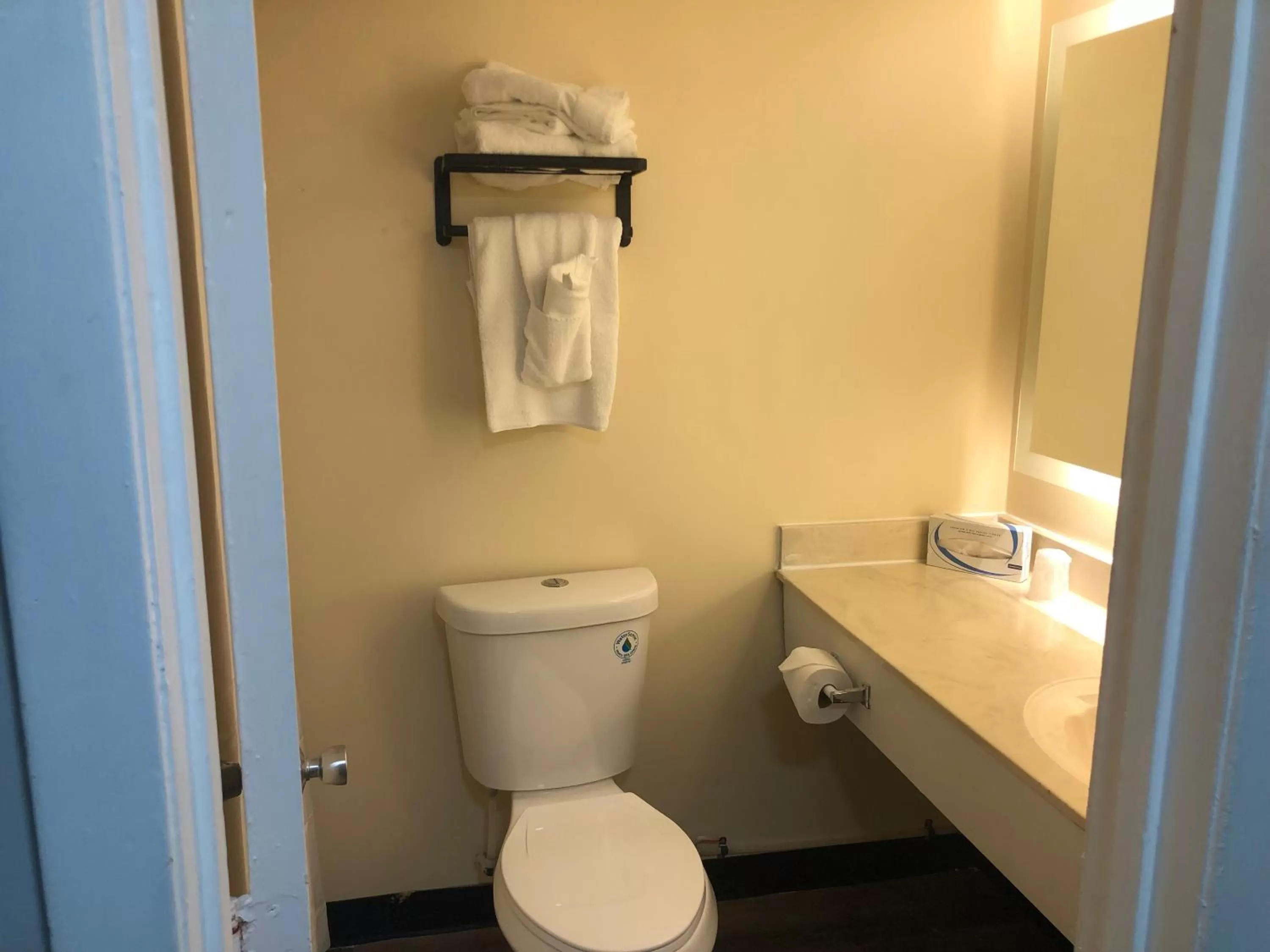 Bathroom in Gazebo Inn Oceanfront