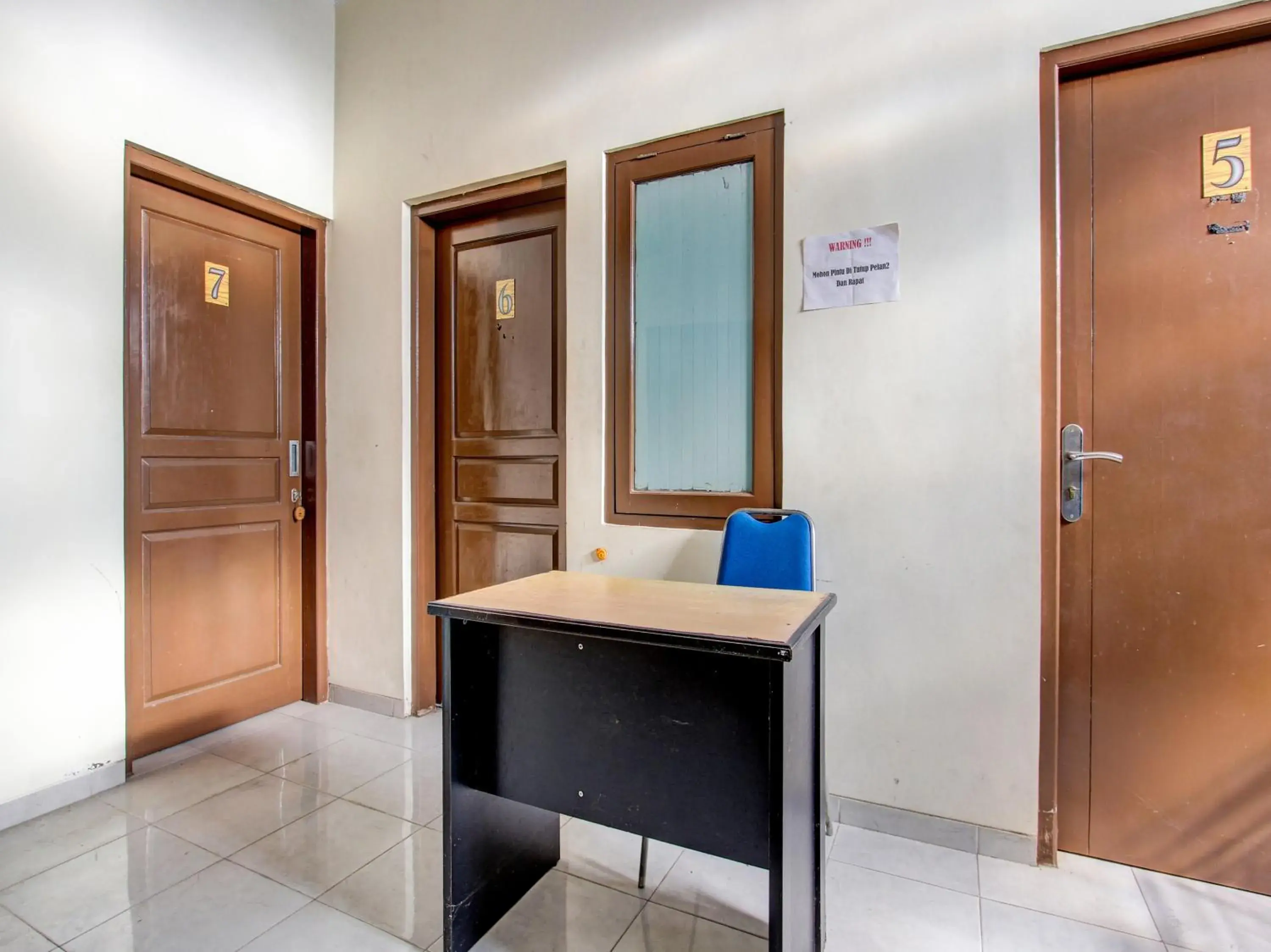 Lobby or reception, Bathroom in OYO 92511 Dias Guesthouse Syariah