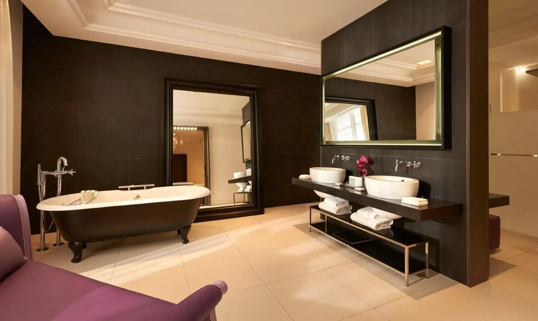 Bathroom in InterContinental Marseille - Hotel Dieu, an IHG Hotel