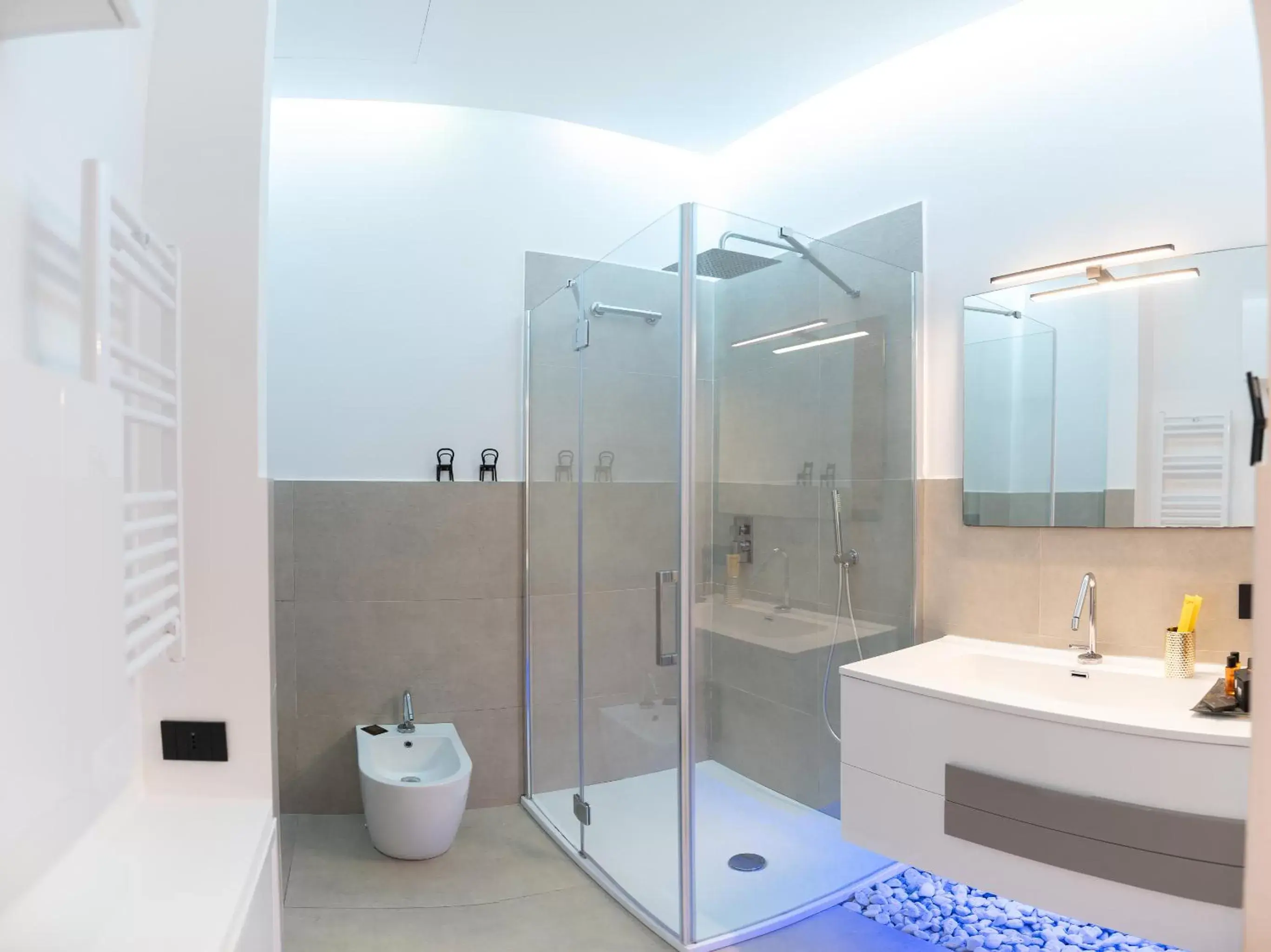 Bathroom in NUAR suite&spa