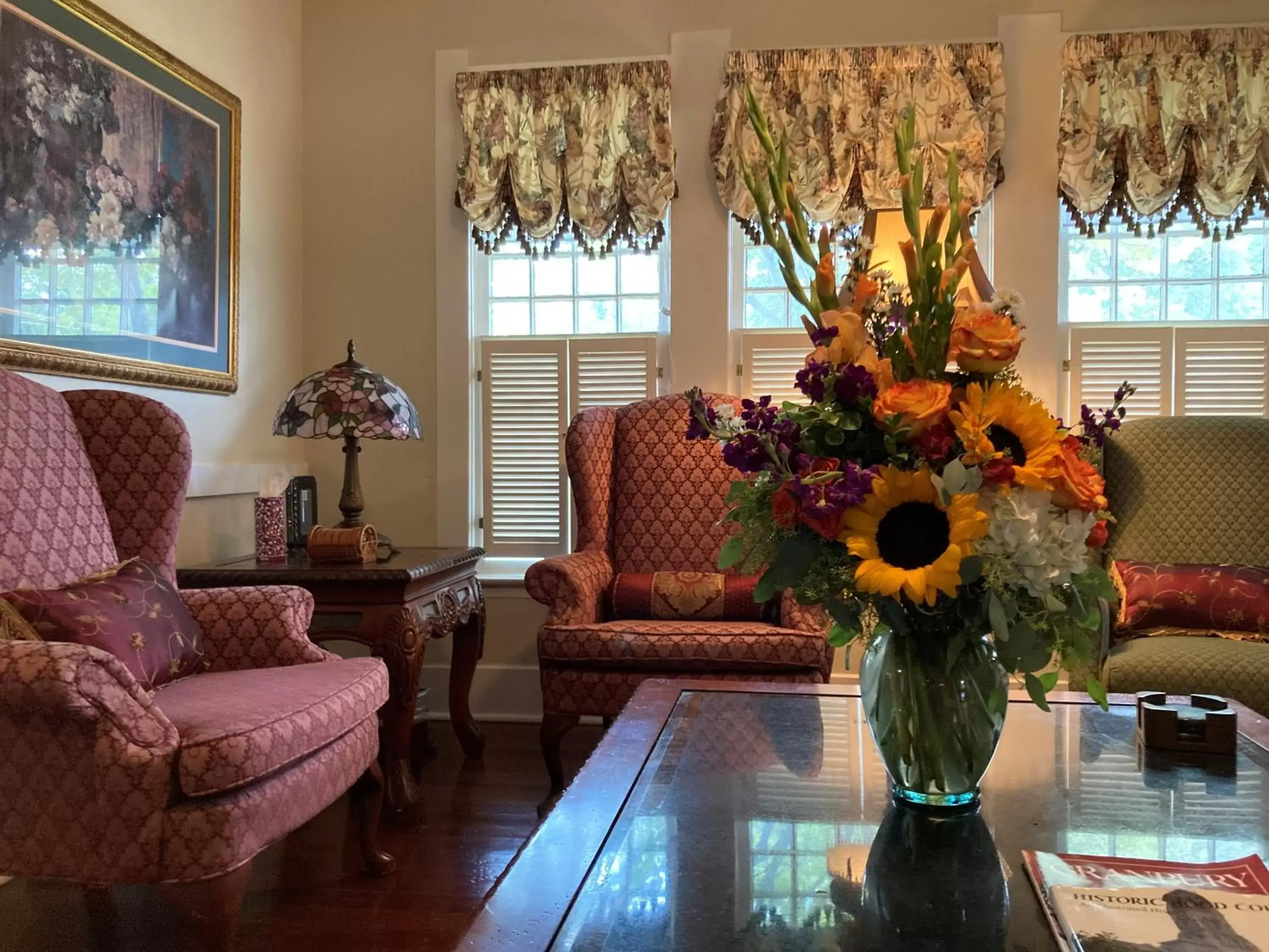 Living room, Seating Area in Granbury Gardens Bed and Breakfast