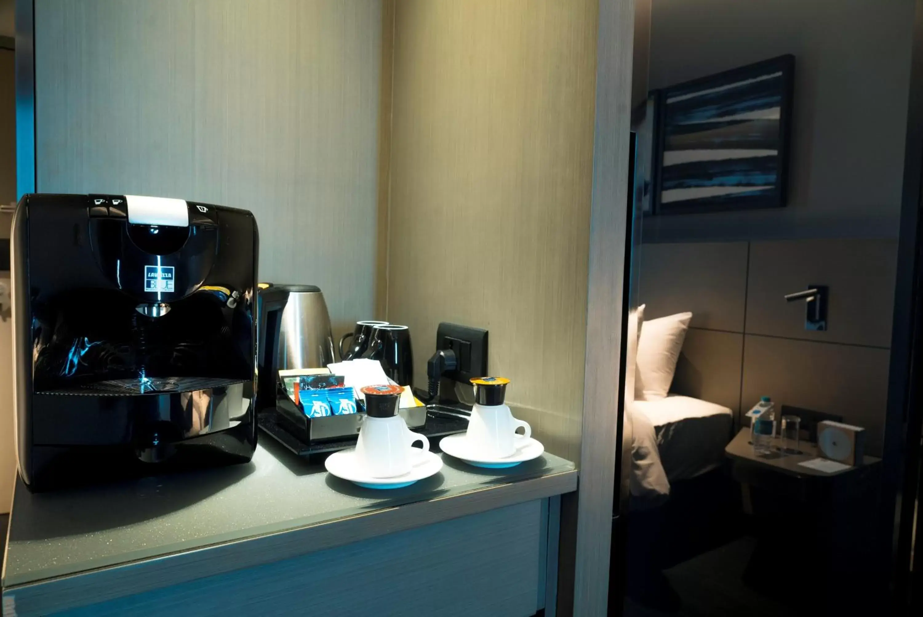 Coffee/tea facilities in Novotel Chennai Chamiers Road