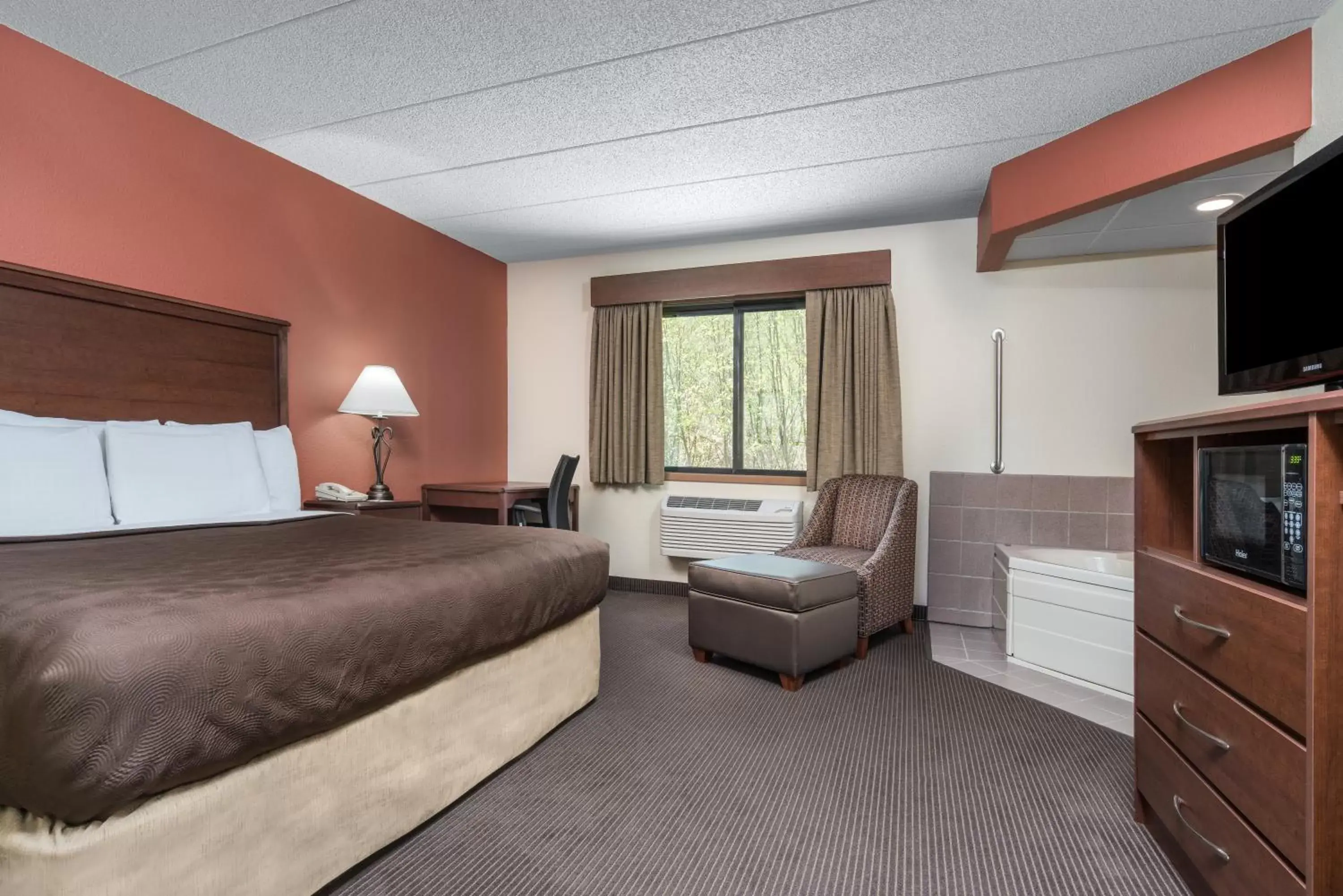 Bedroom, Bed in AmericInn by Wyndham Tofte Near Lake Superior