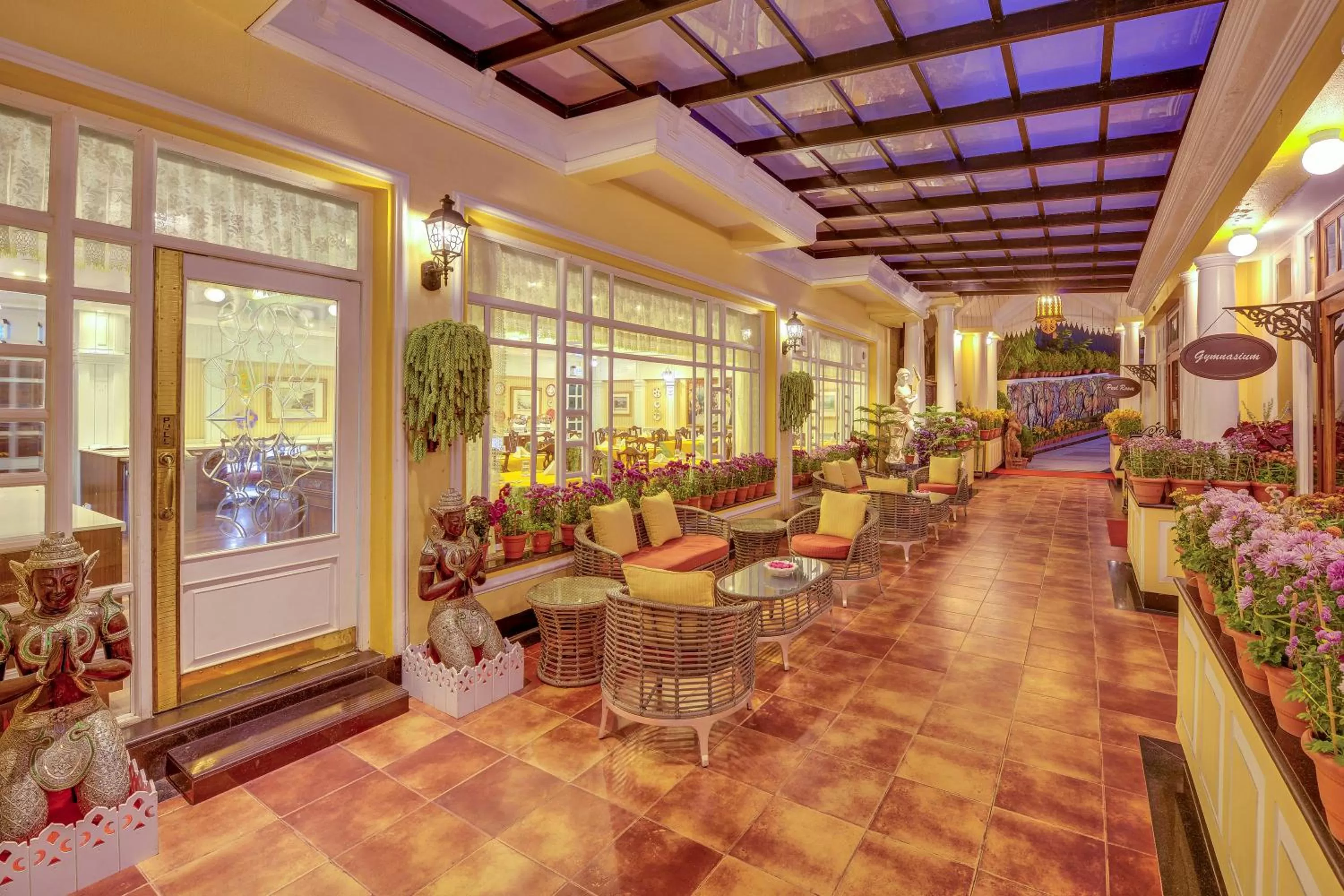 Decorative detail in Mayfair Darjeeling