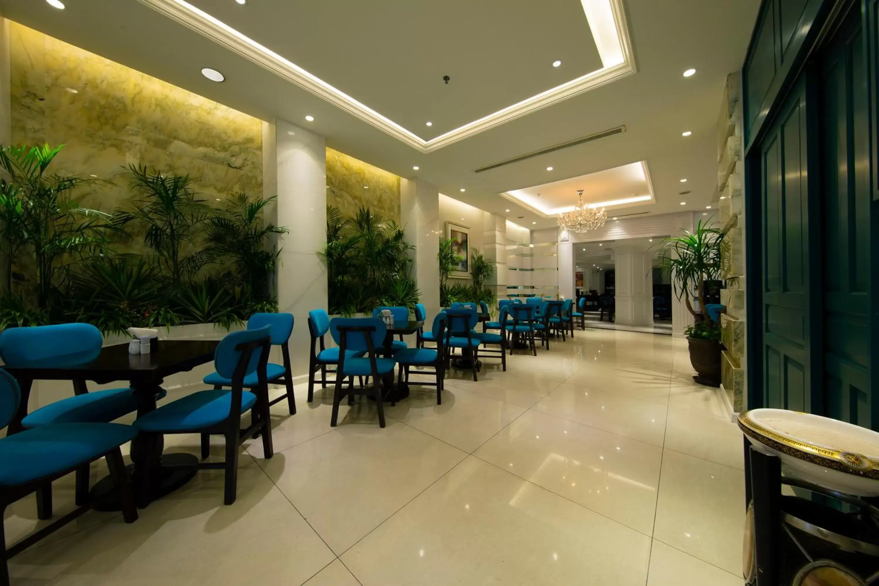 Lobby or reception, Restaurant/Places to Eat in Alagon Saigon Hotel & Spa