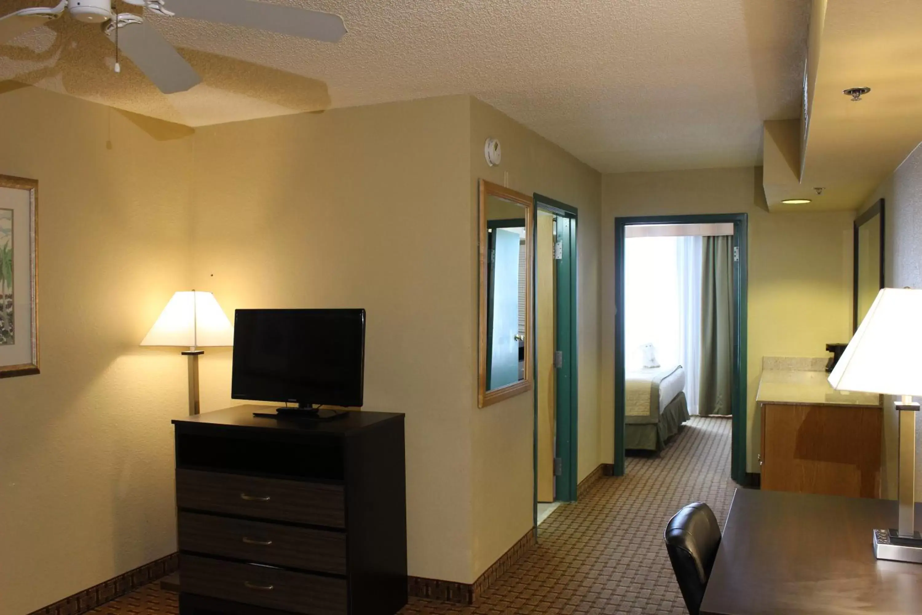 TV and multimedia, TV/Entertainment Center in Baymont by Wyndham Fort Myers Airport
