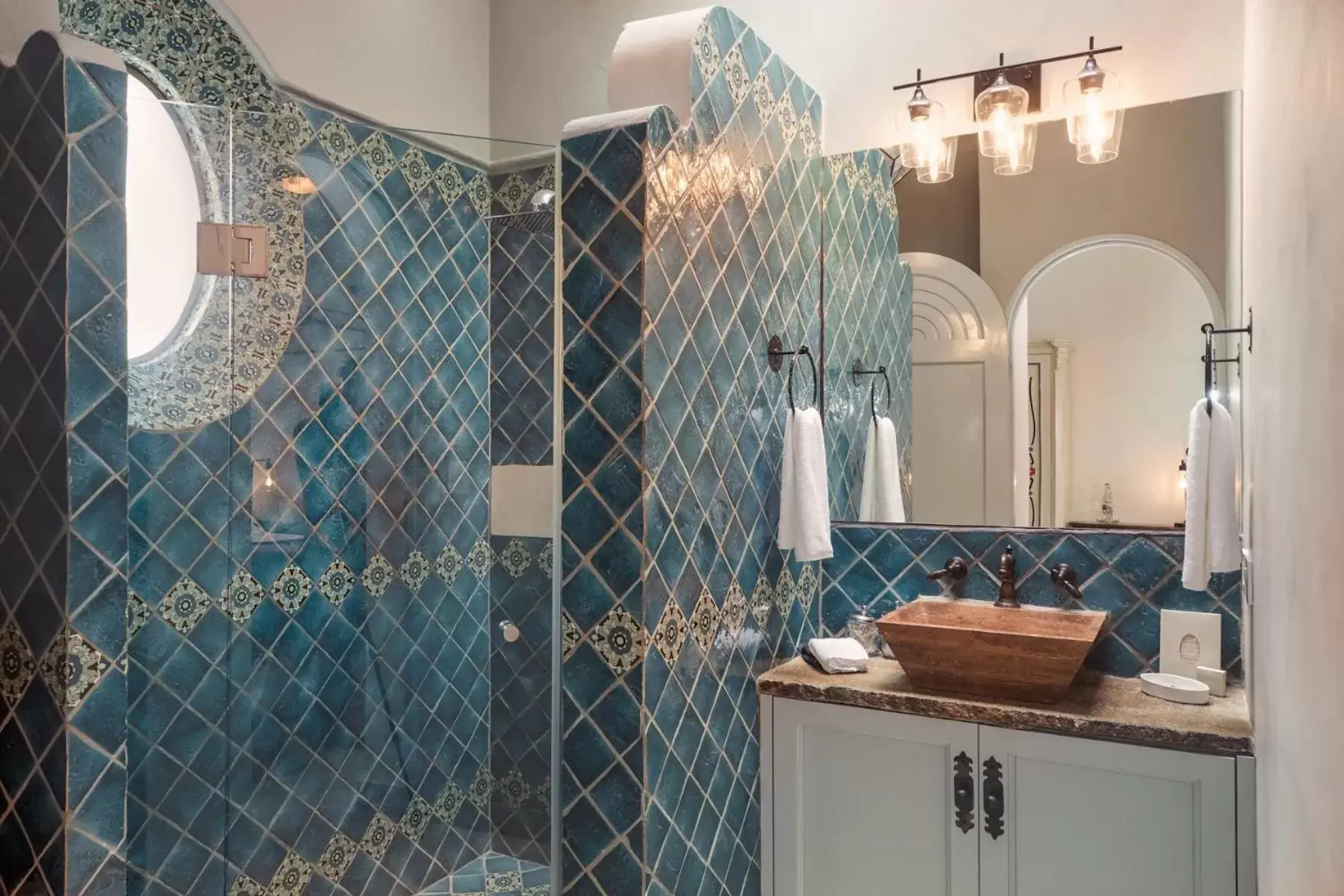 Shower, Bathroom in Casa Delphine