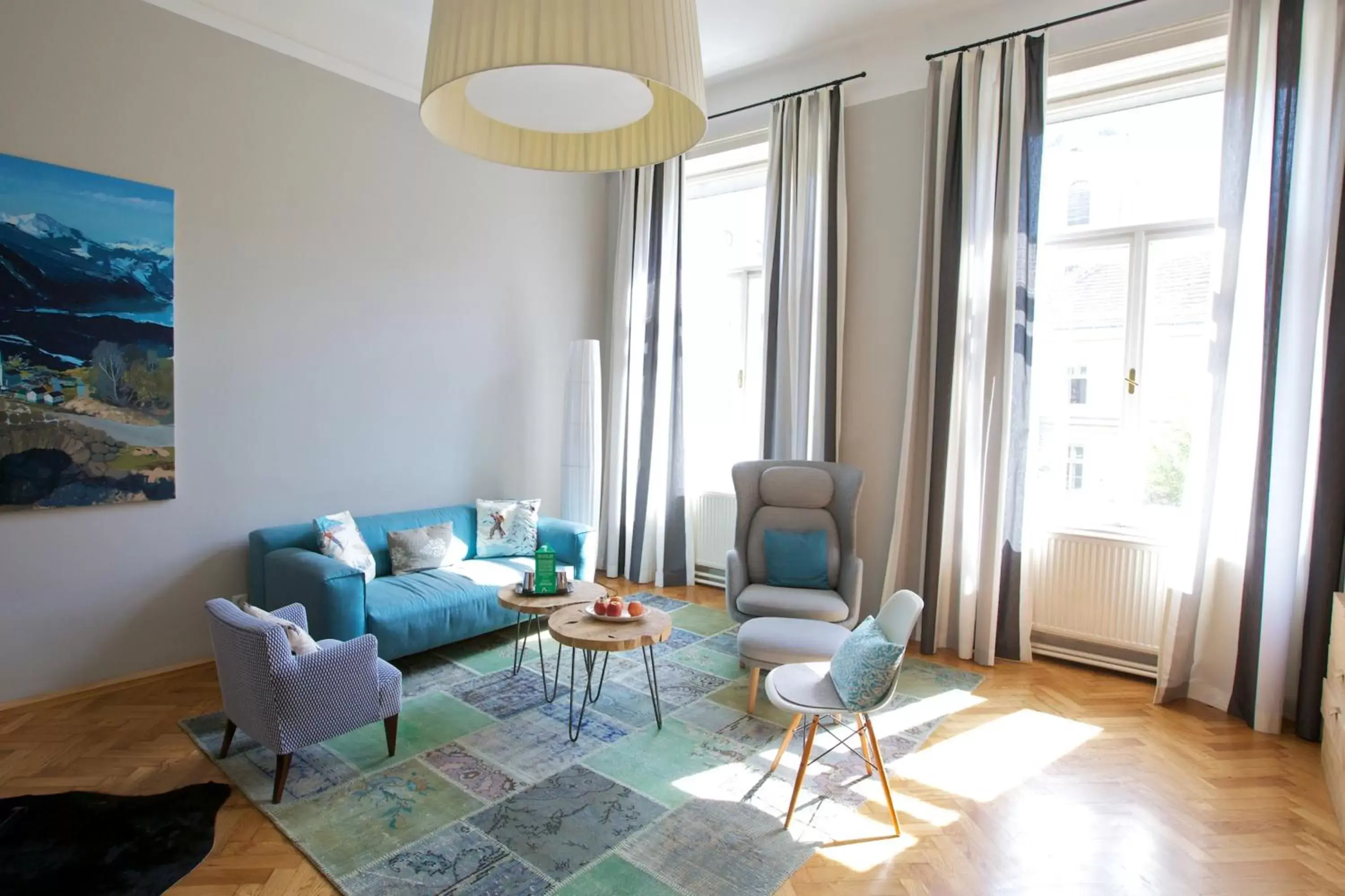 Photo of the whole room, Seating Area in Small Luxury Hotel Altstadt Vienna