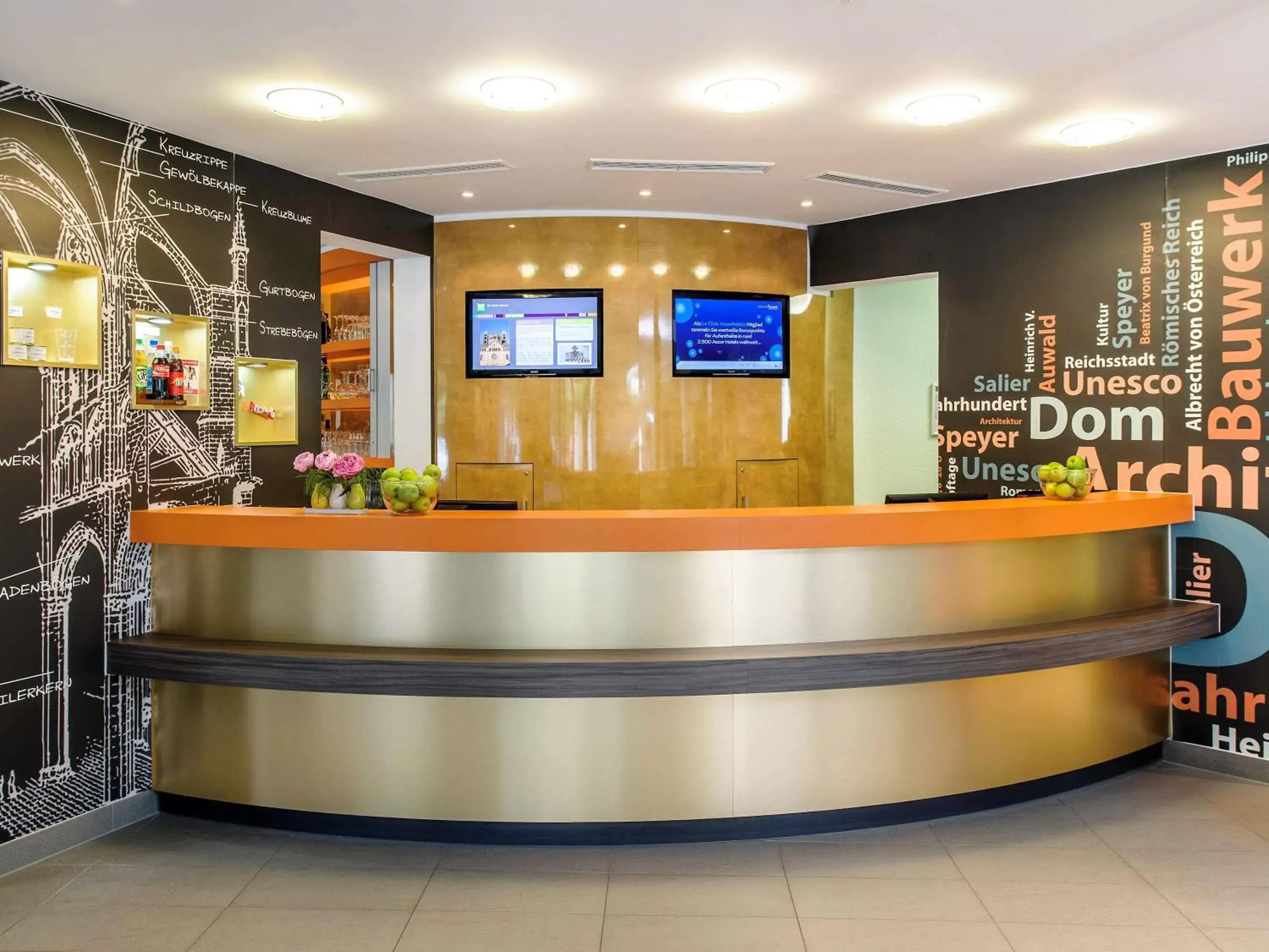 Property building, Lobby/Reception in ibis Styles Speyer