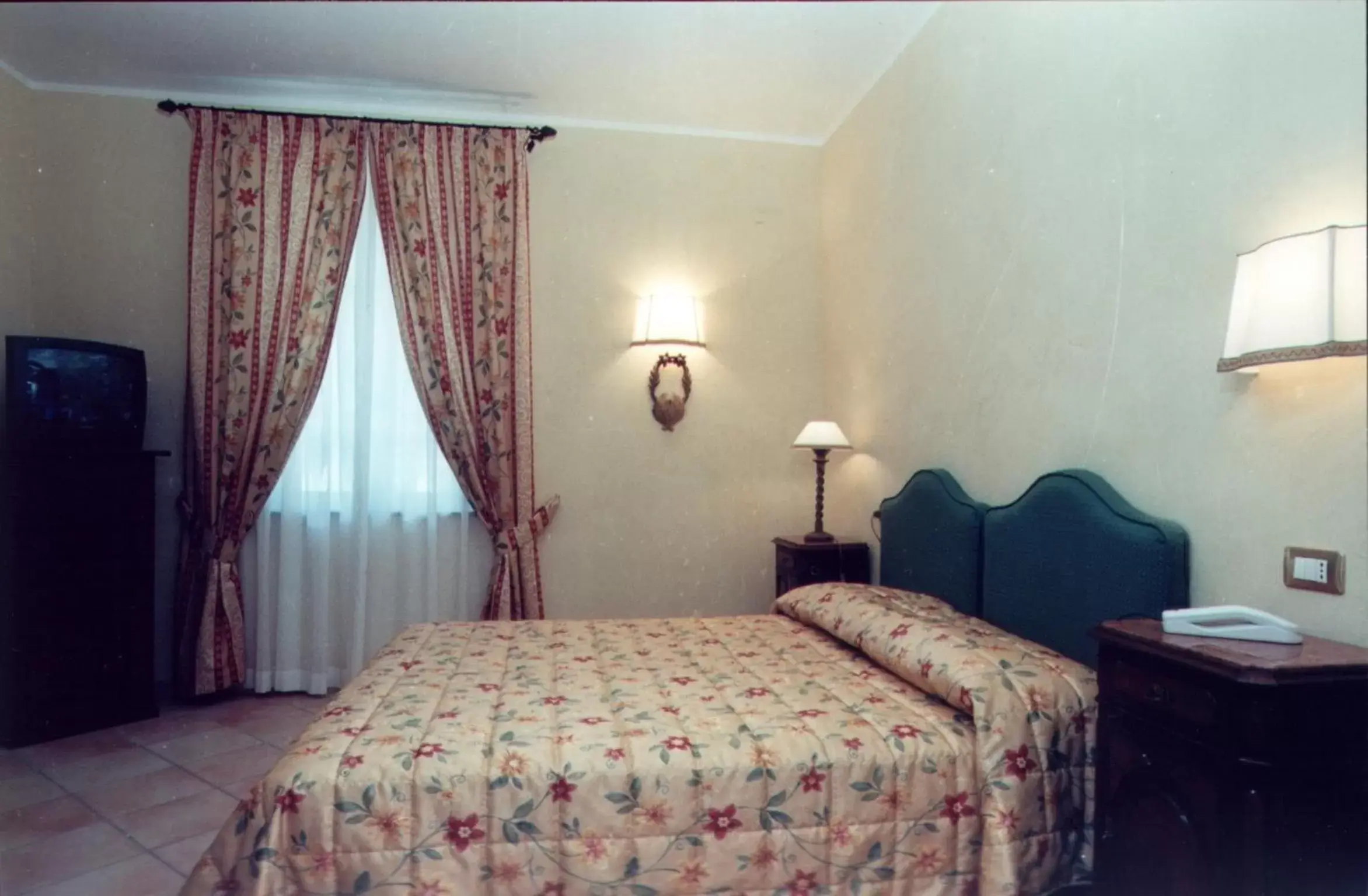 Bedroom, Bed in Villa Piccola Siena