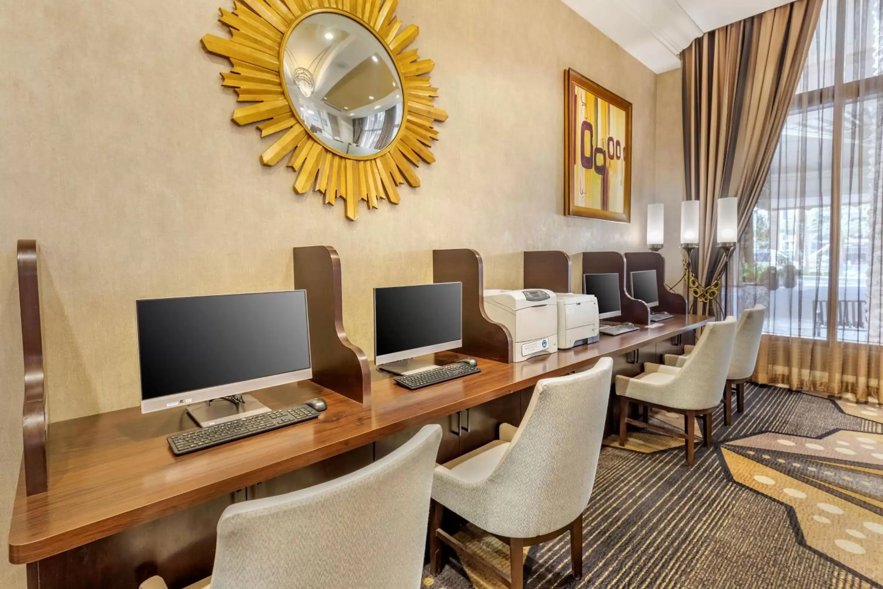 Business facilities in Hilton Grand Vacations Club on the Las Vegas Strip