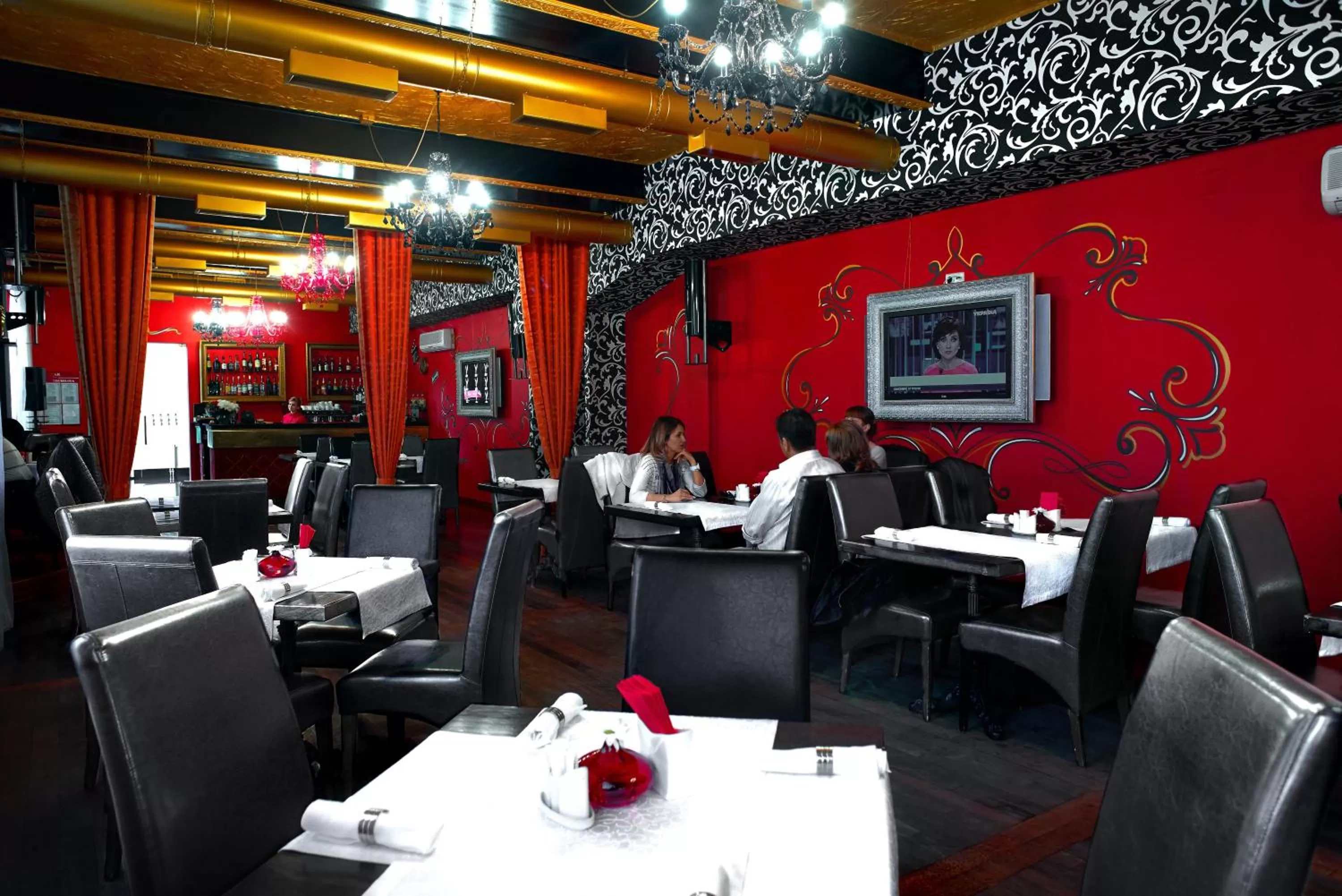 Restaurant/places to eat in Oscar