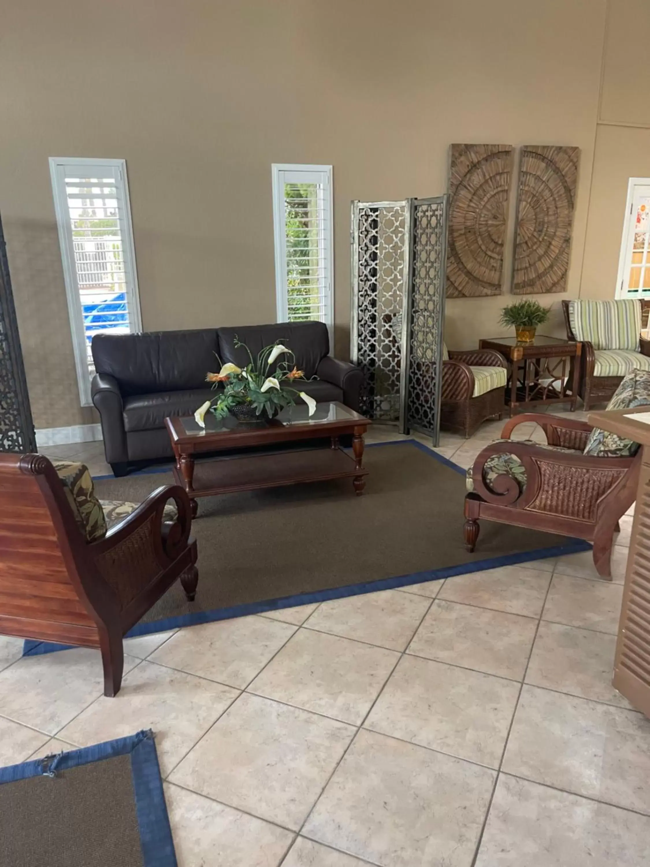 Seating Area in Club Destin Condos