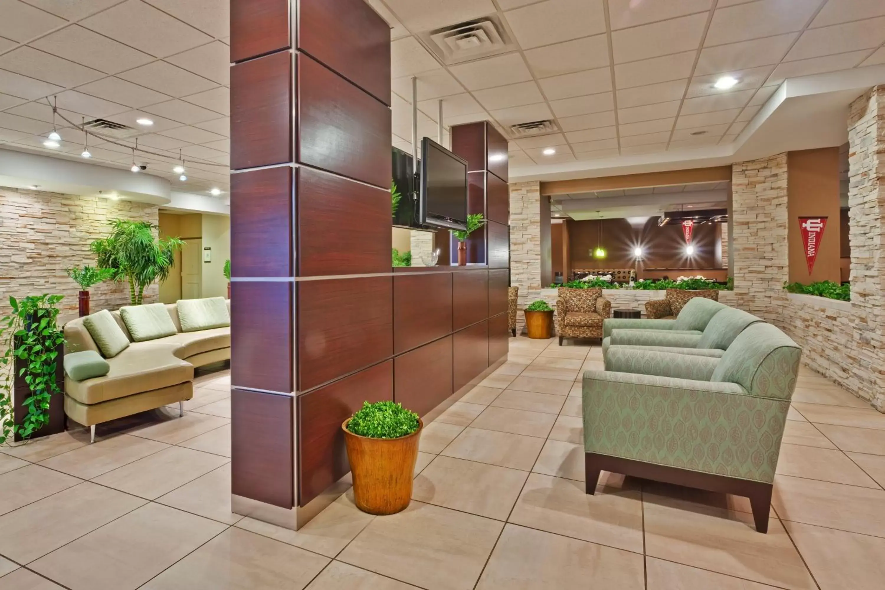 Property building, Lobby/Reception in Holiday Inn Bloomington-University Area, an IHG Hotel