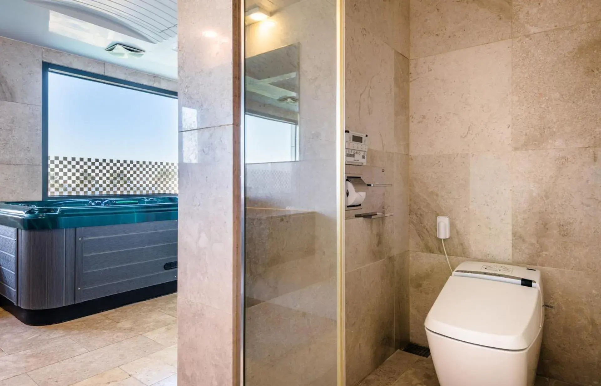 Bath, Bathroom in Uni Hotel Jeju