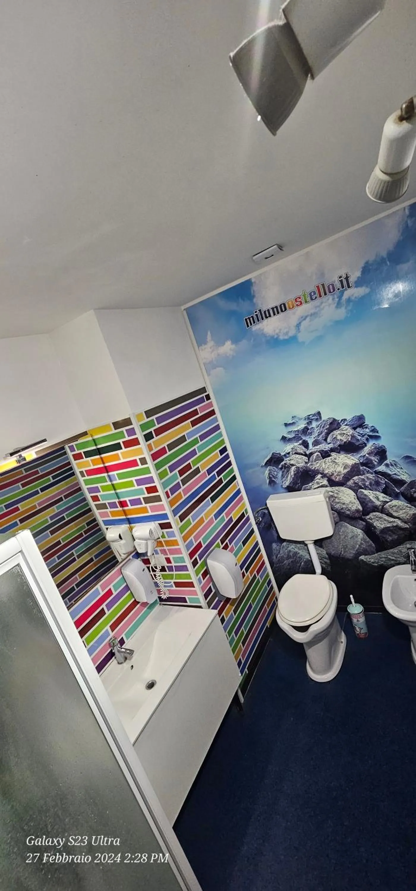 Bathroom in Milano Ostello