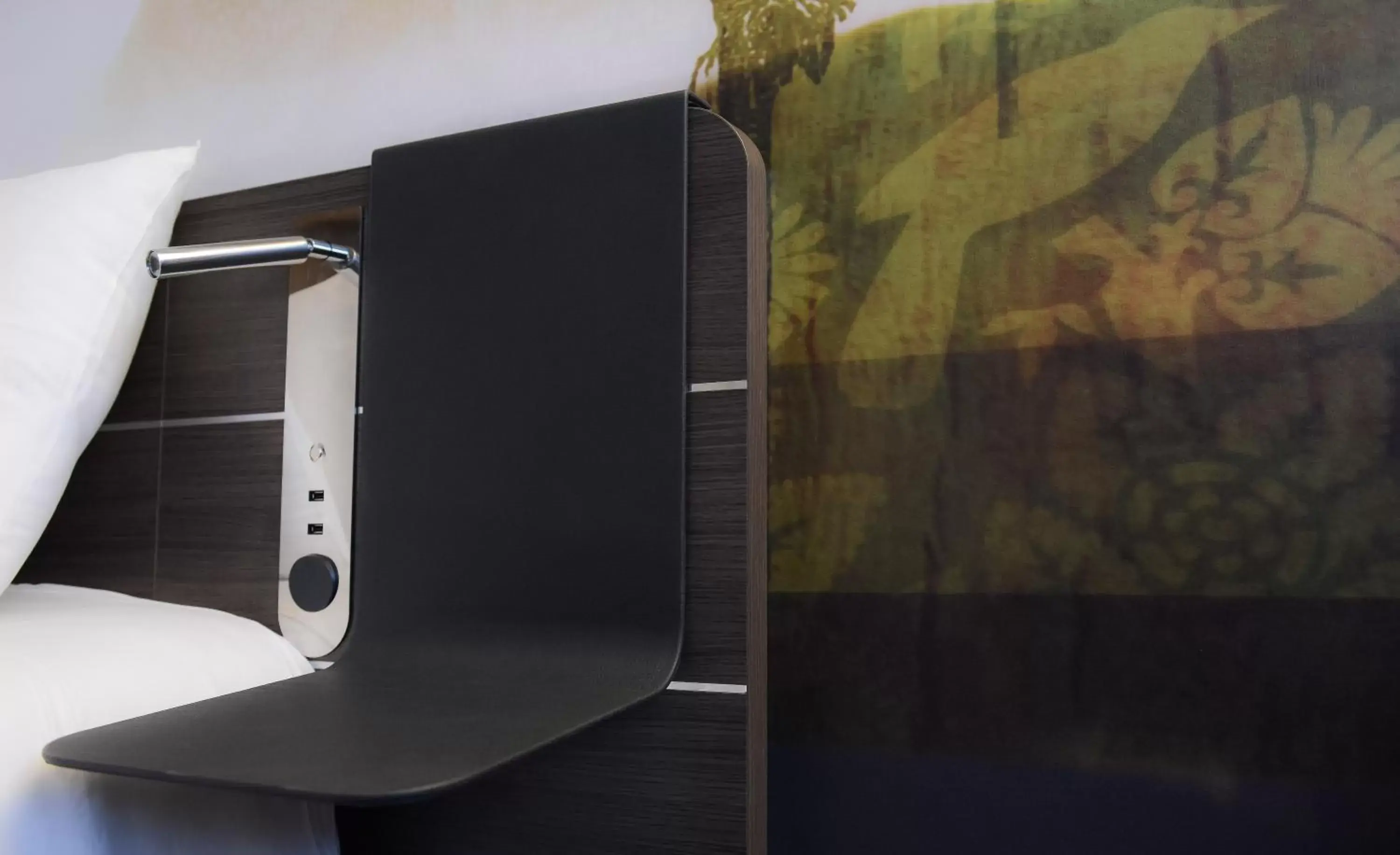 Bedroom in Novotel Caen Côte de Nacre Bedroom in Novotel Caen Côte de Nacre