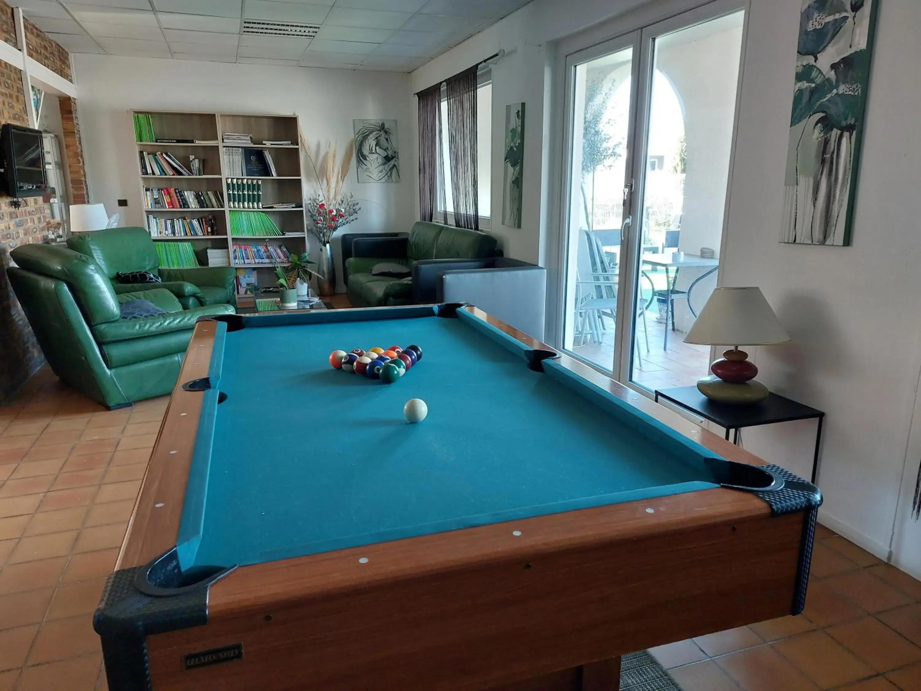 Billiard, Billiards in Brit Hotel Bosquet Carcassonne Cit