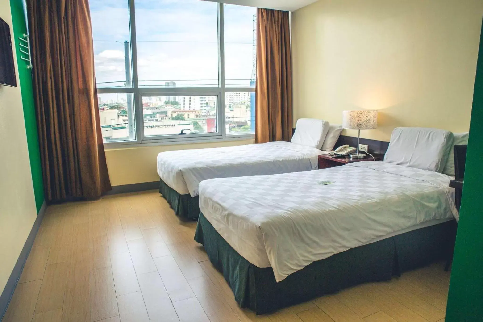 Bedroom, Bed in Go Hotels Mandaluyong