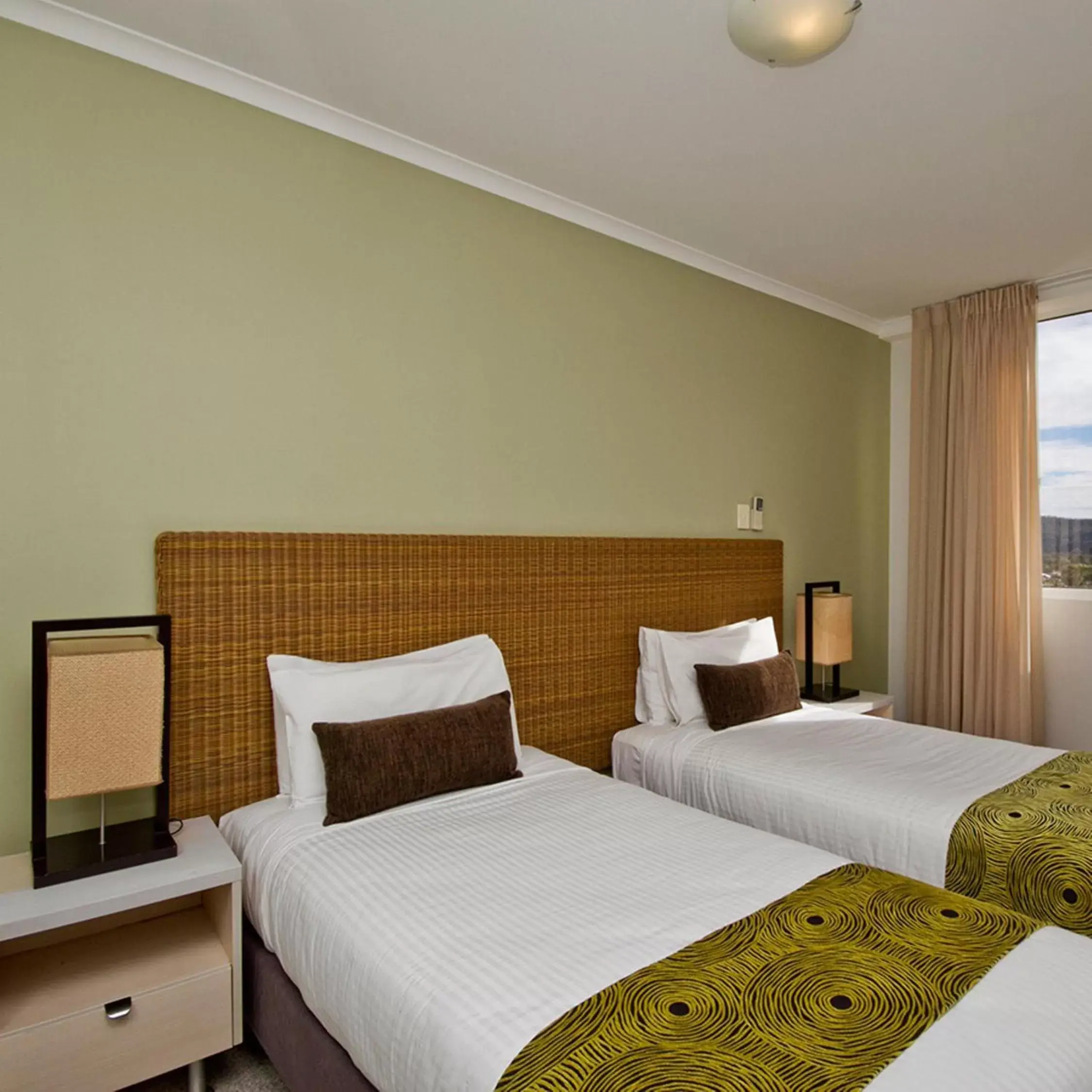 Bed in Mantra Ettalong Beach