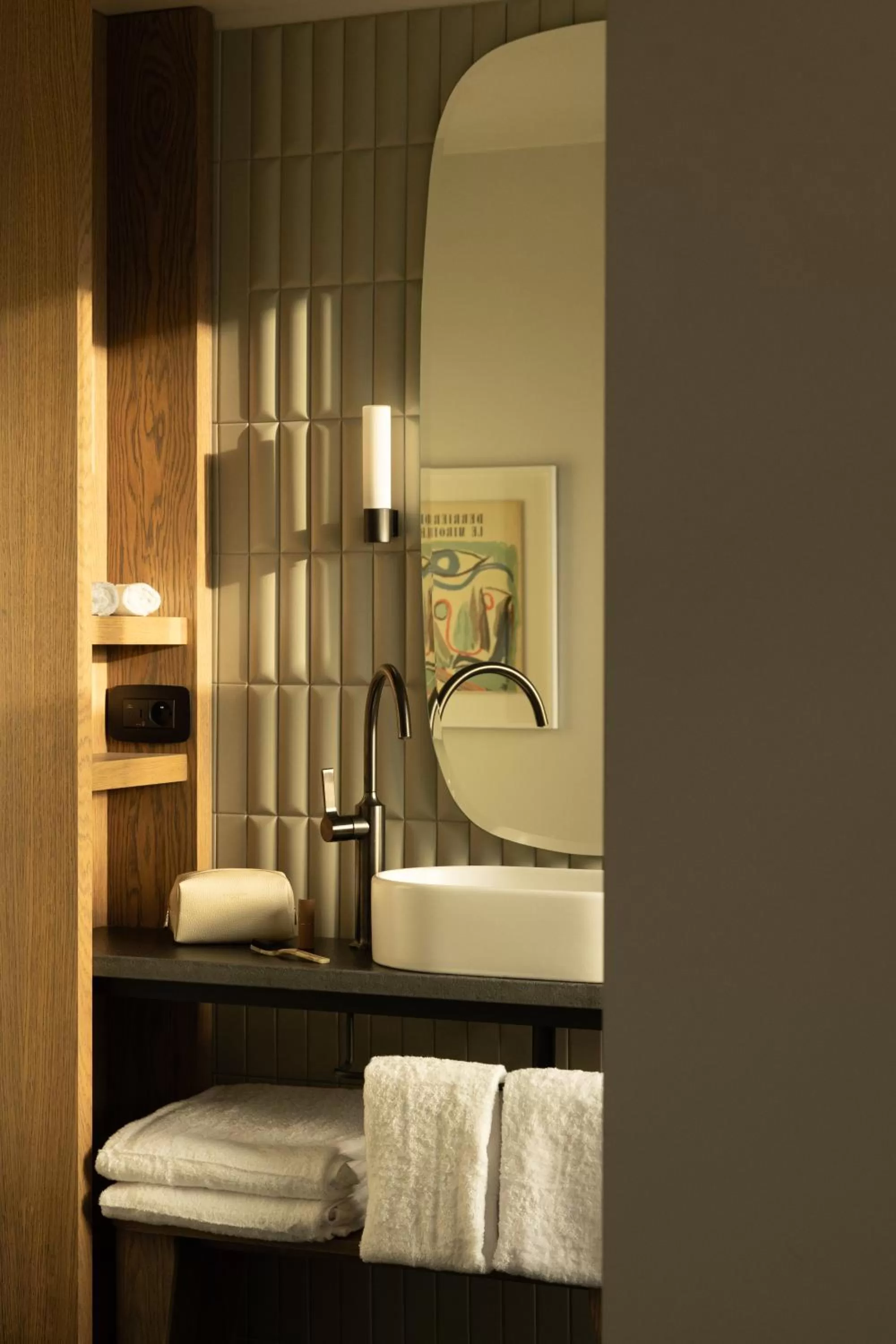 Bathroom in Hôtel Dame des Arts