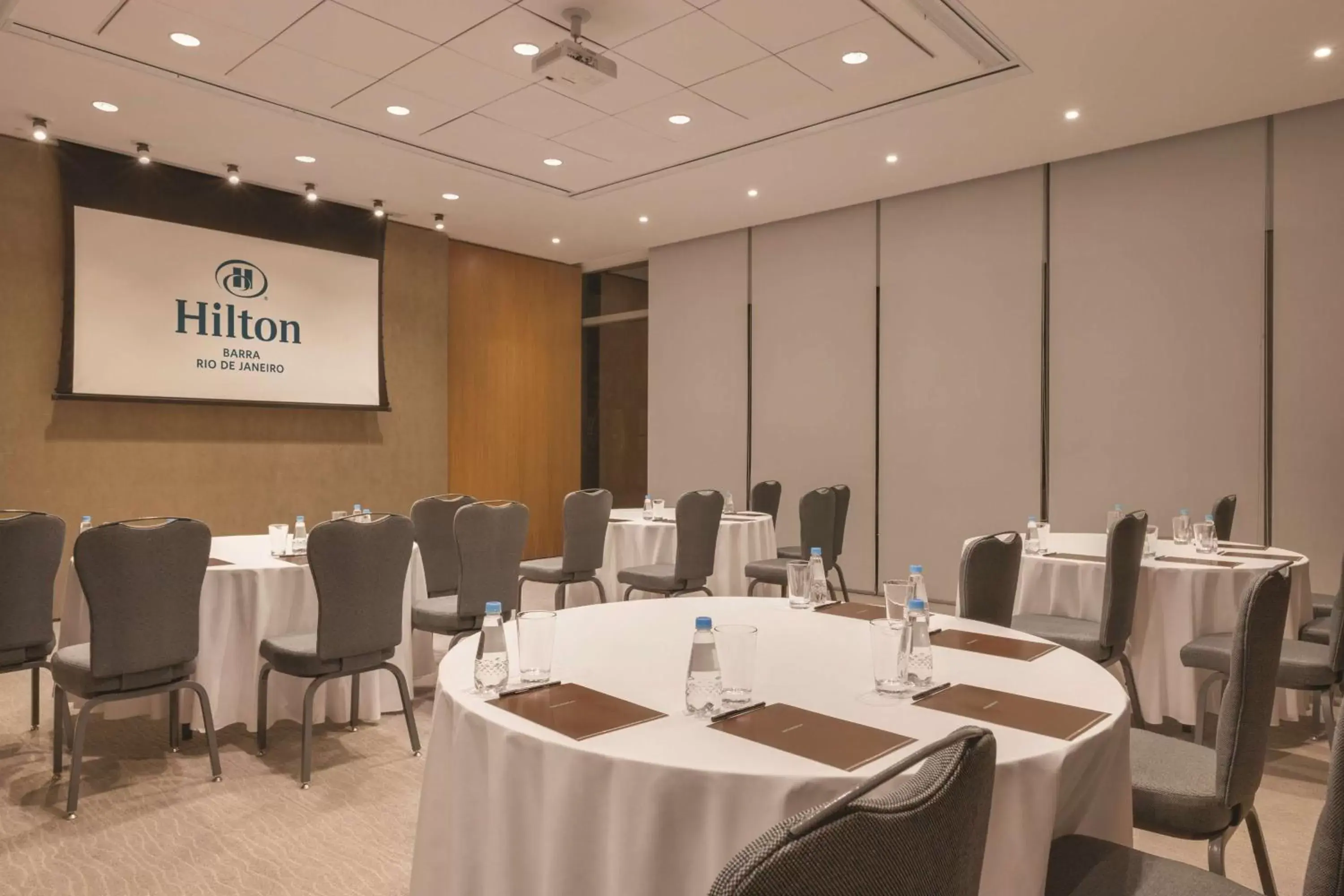 Meeting/conference room in Hilton Barra Rio de Janeiro