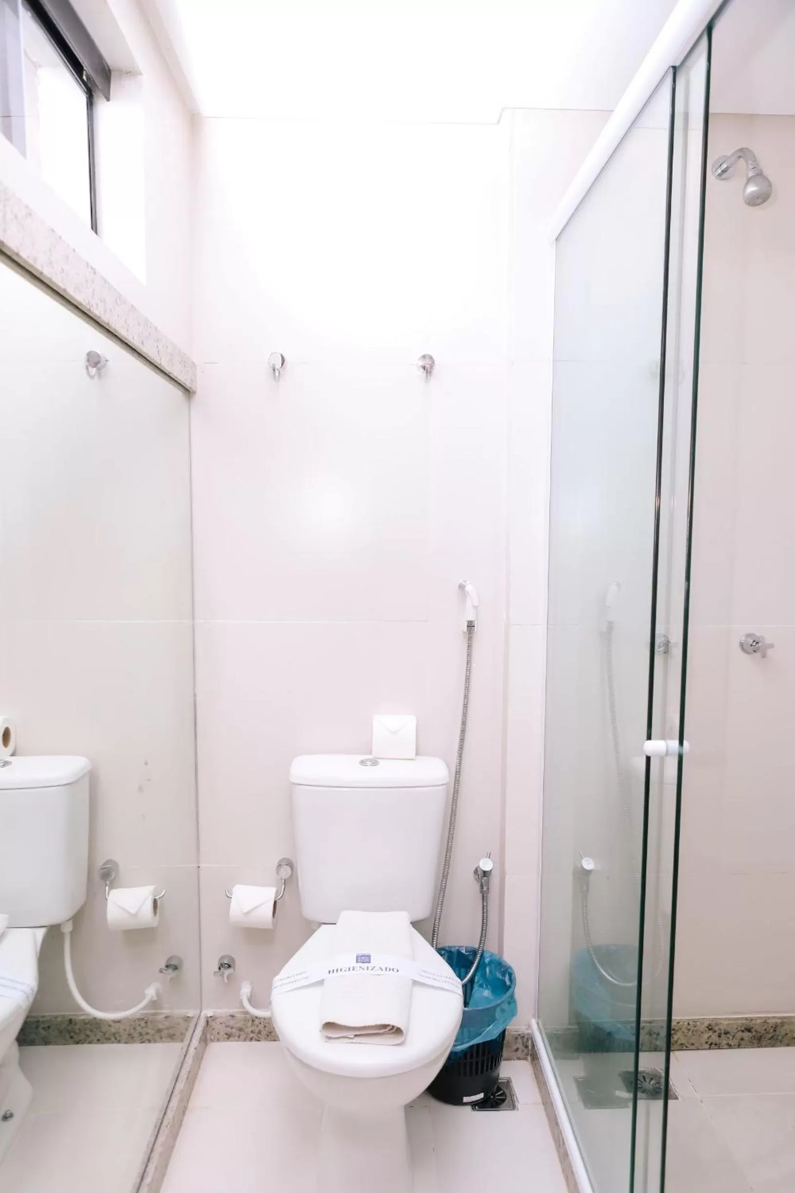 Toilet in Porto Suítes Natal Hotel