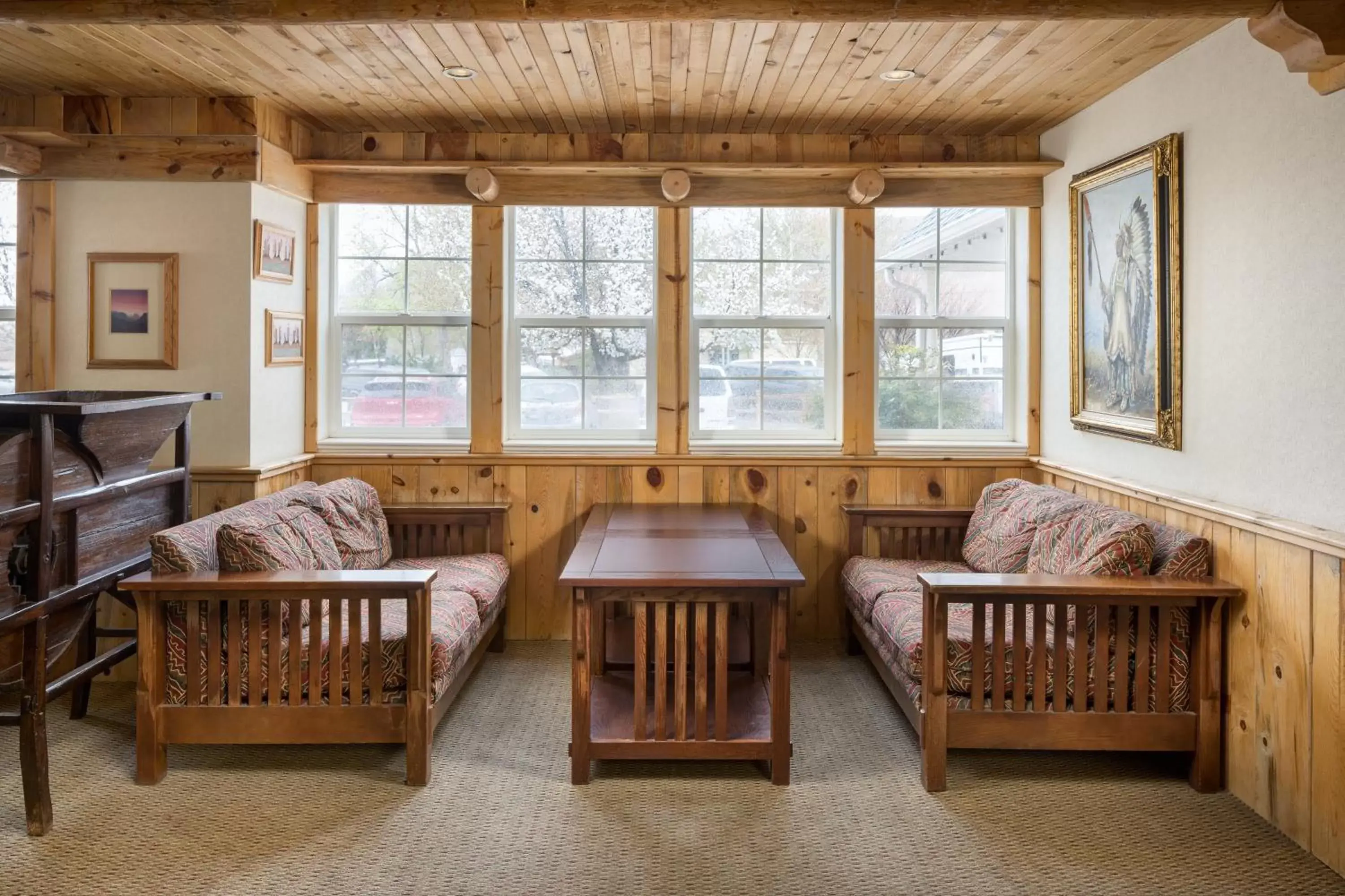 Seating Area in River Canyon Lodge