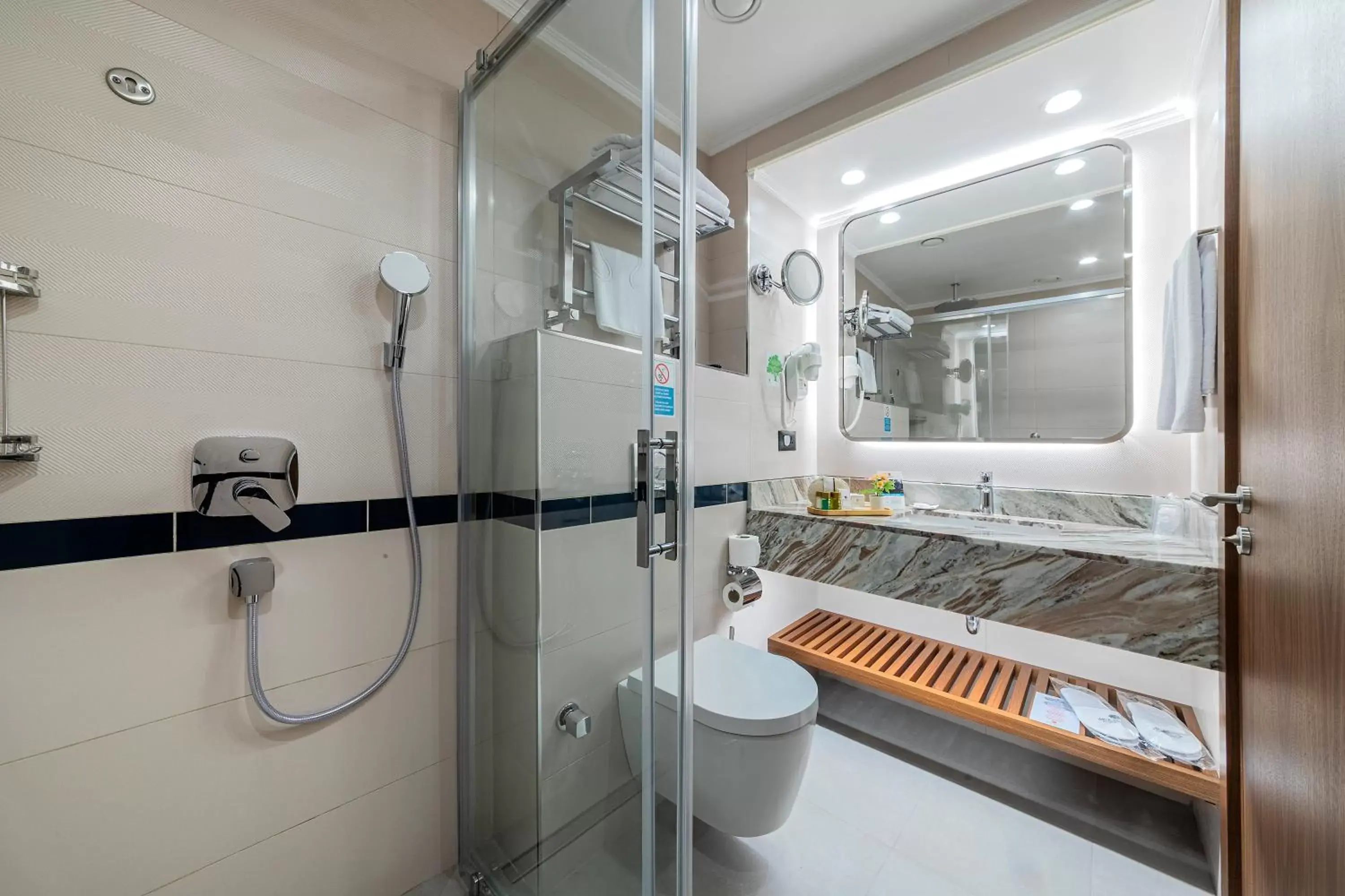 Shower, Bathroom in Mukarnas Pera Hotel