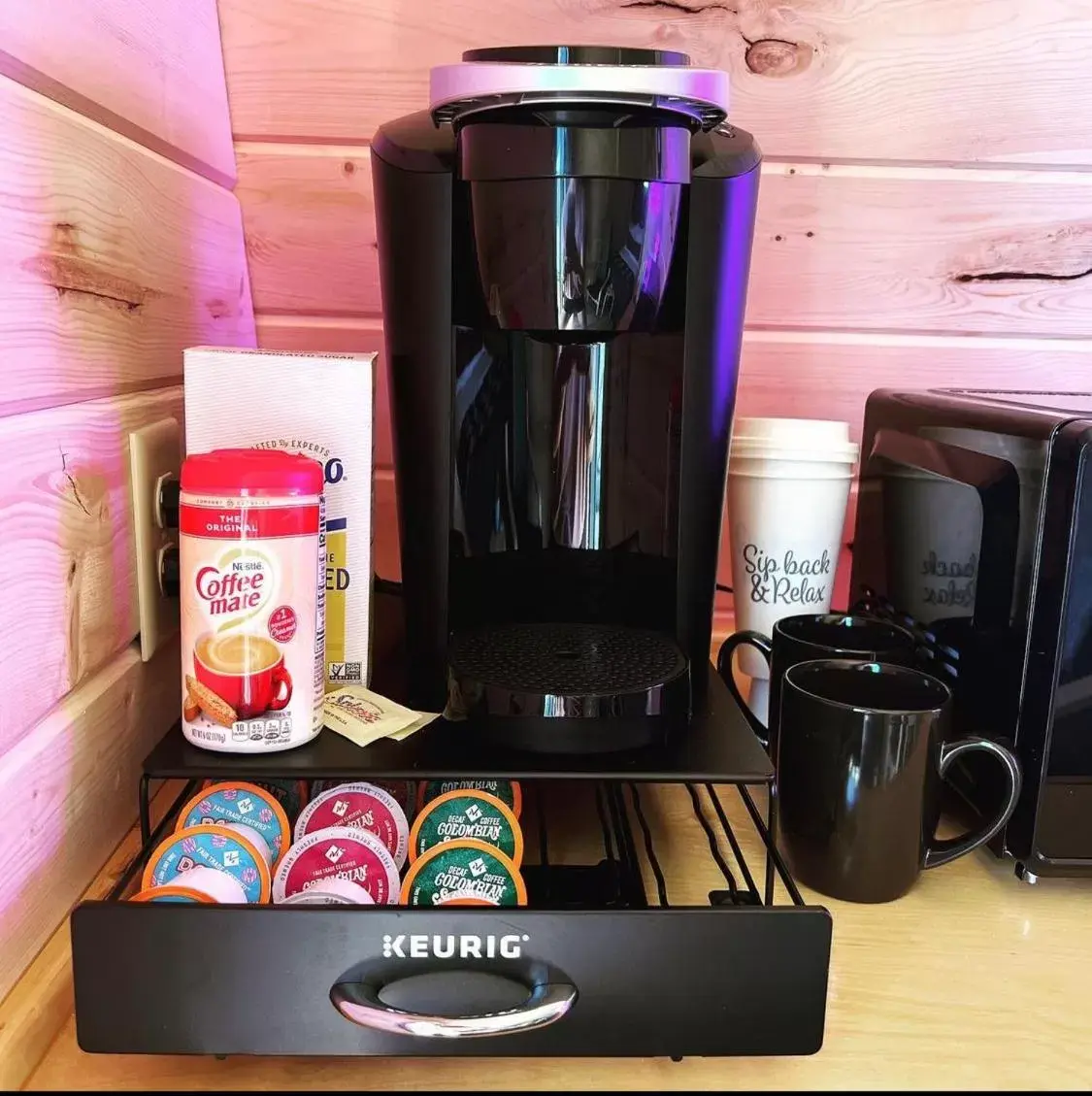 Kitchen or kitchenette, Coffee/Tea Facilities in The Bike Inn