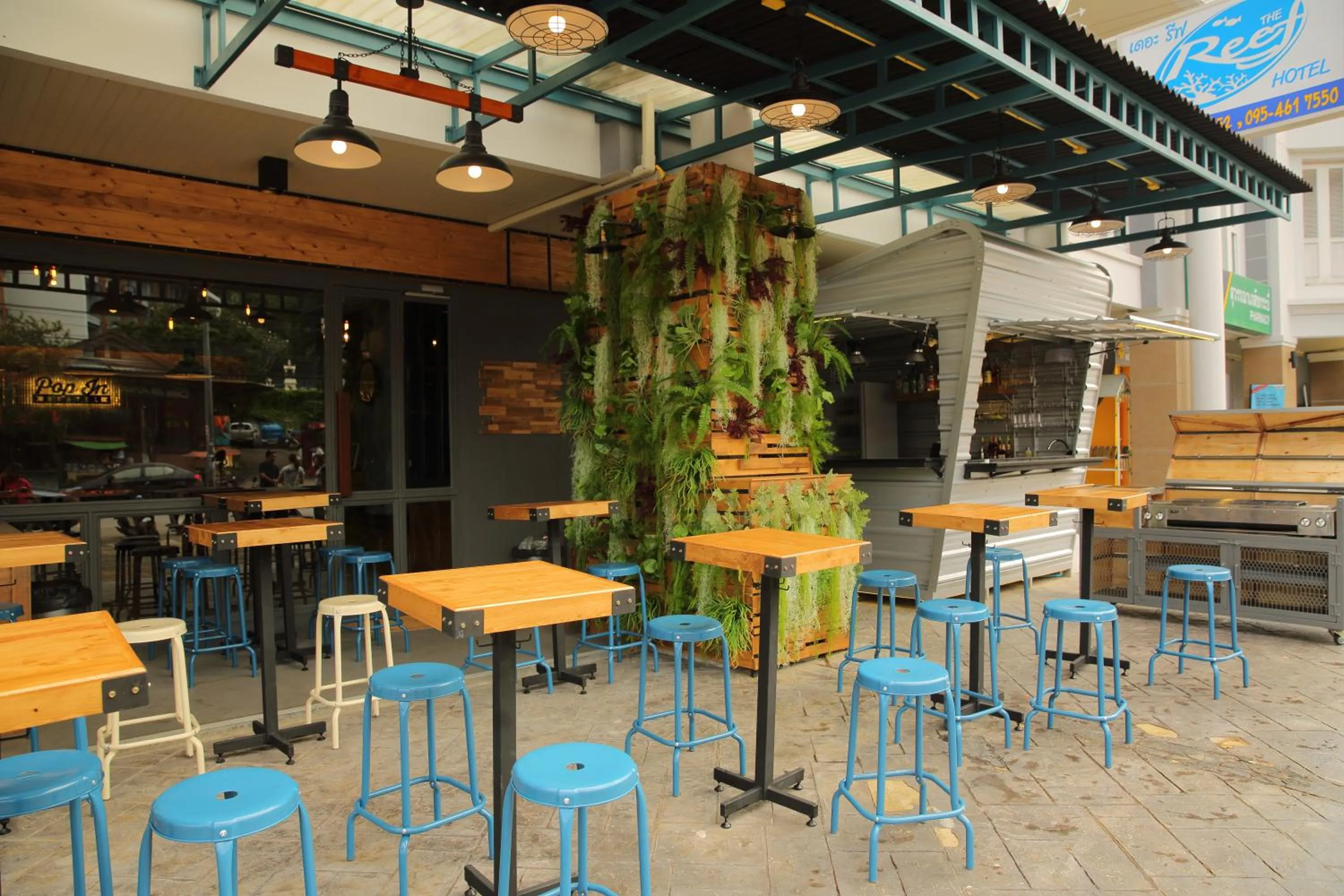 Restaurant/places to eat in Pop-In Aonang