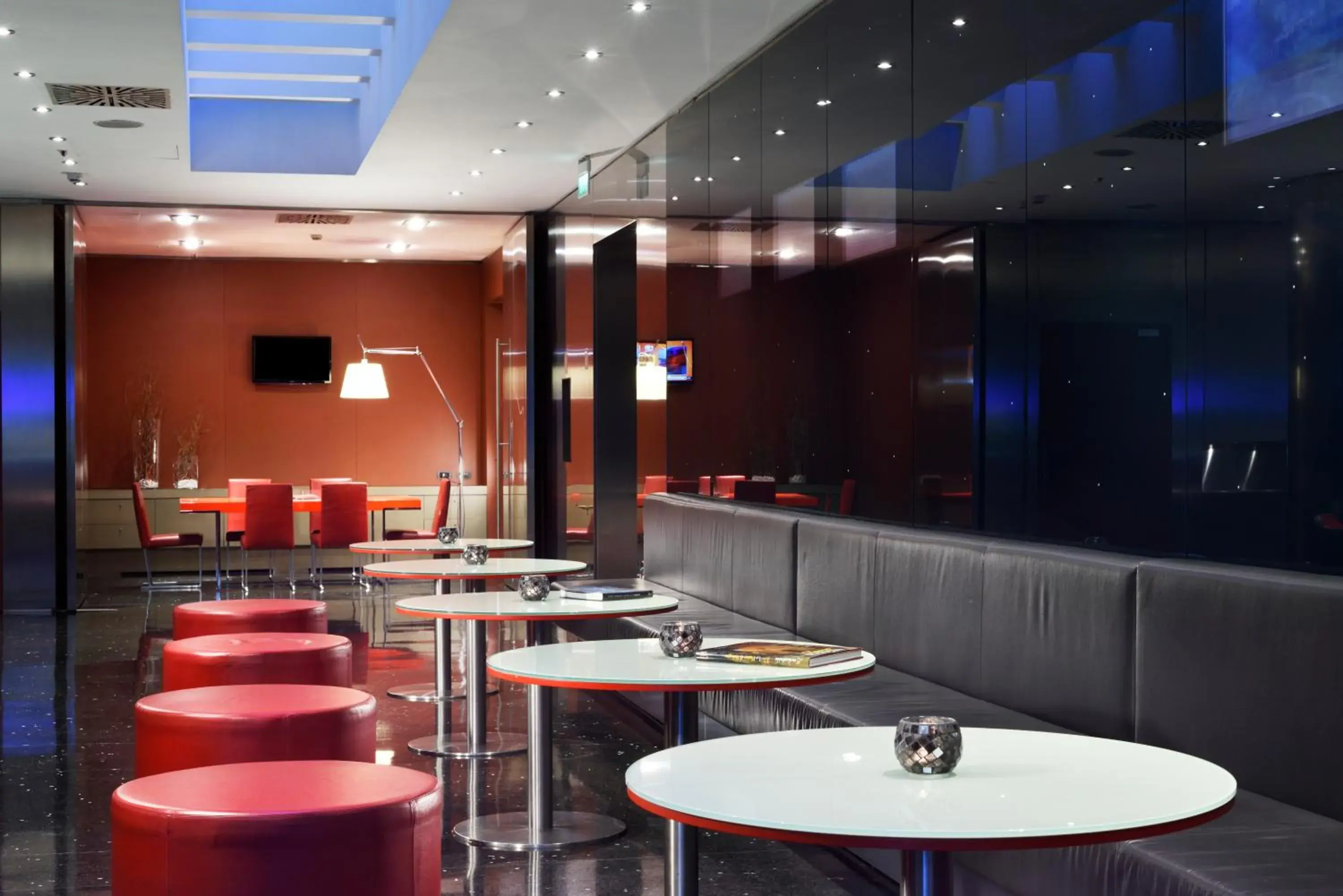 Restaurant/places to eat, Lounge/Bar in UNAHOTELS Bologna Centro