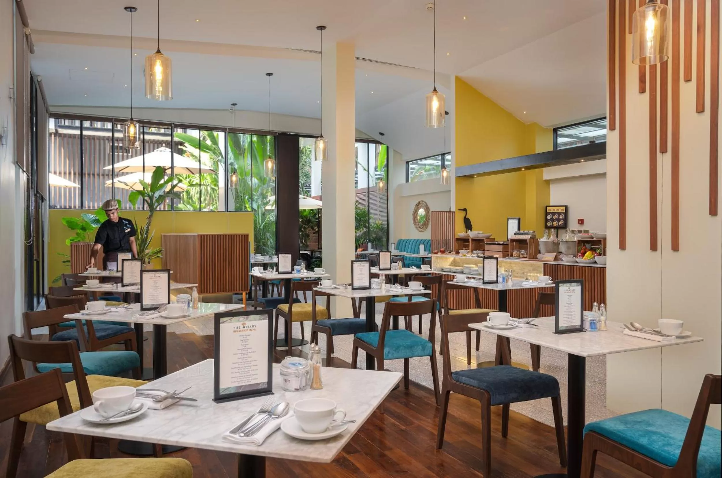 Restaurant/places to eat in The Aviary Hotel