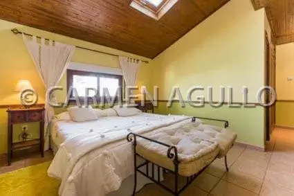Photo of the whole room, Bed in Posada el Campanario