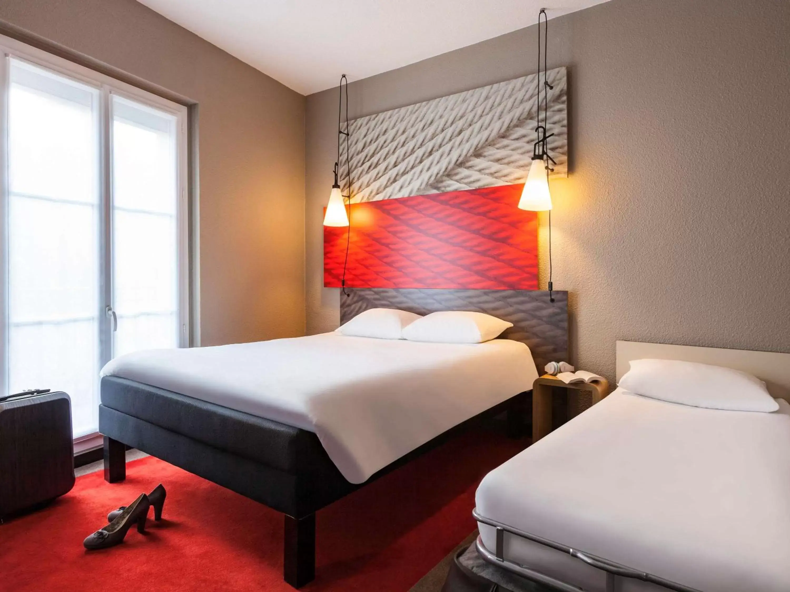 Photo of the whole room, Bed in ibis Marne La Vallee Champs-sur-Marne