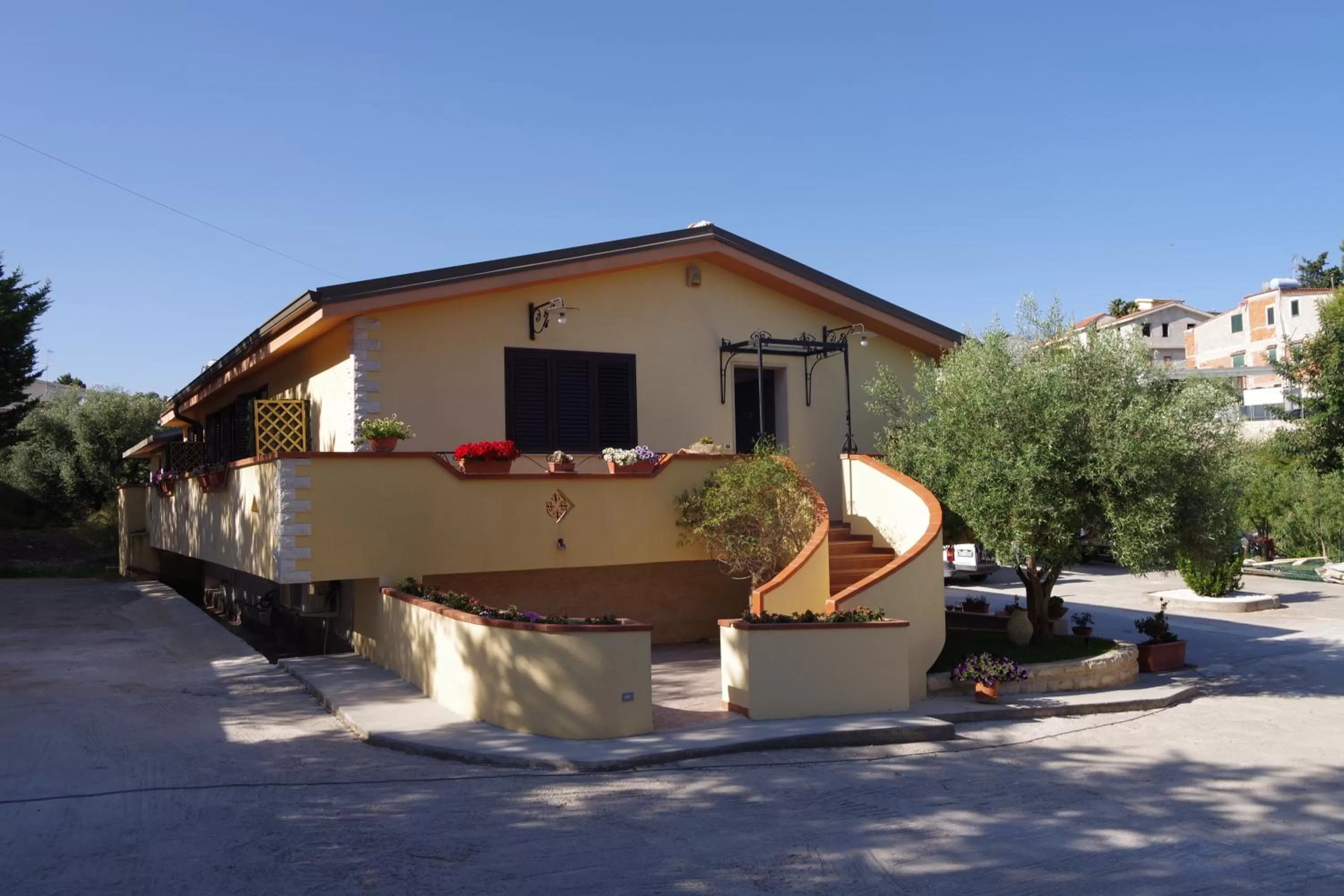 Property building in Balconcino sugli Ulivi