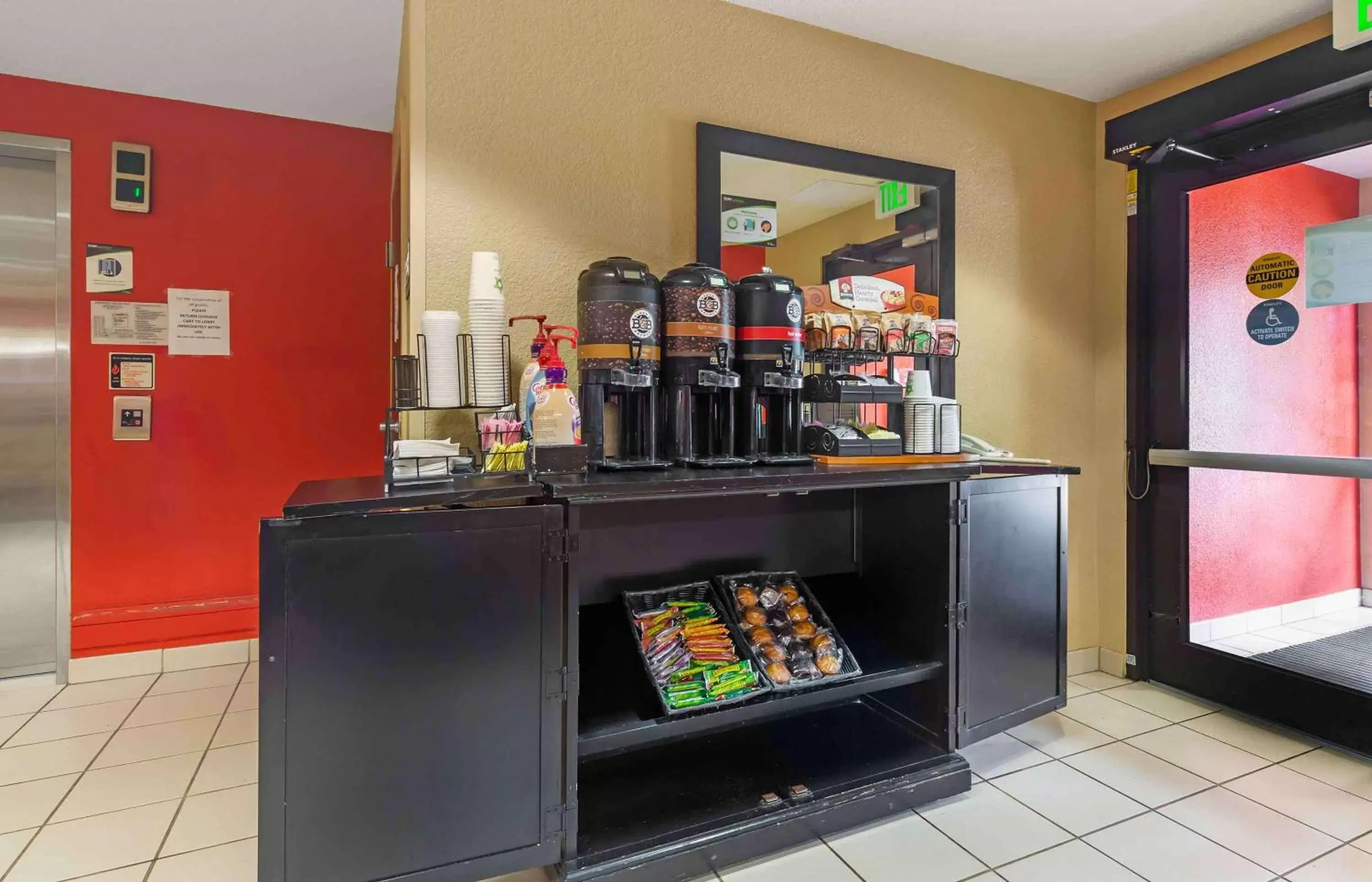 Breakfast in Extended Stay America Suites - Baltimore - Timonium