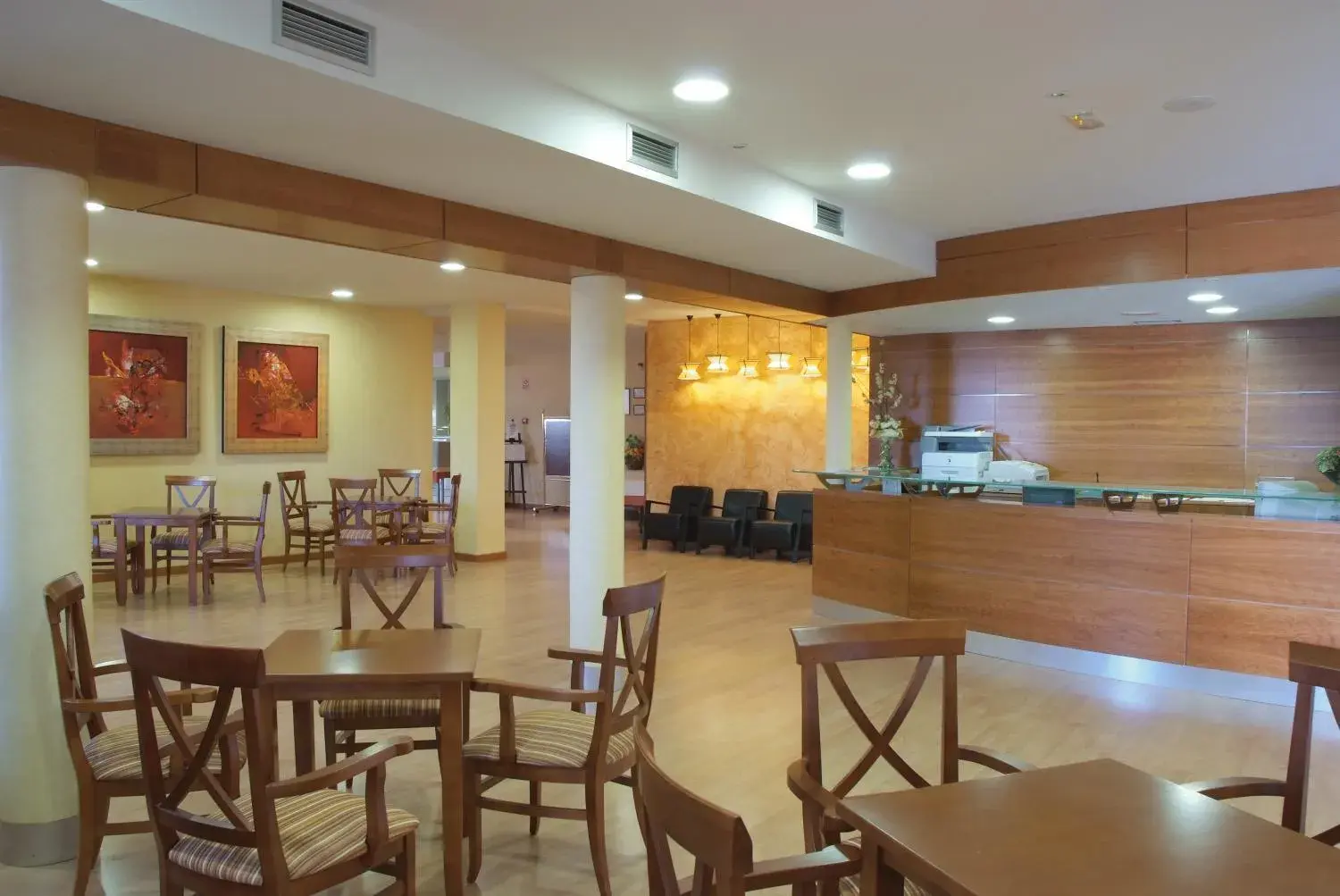 Lobby or reception, Restaurant/Places to Eat in La Cañada