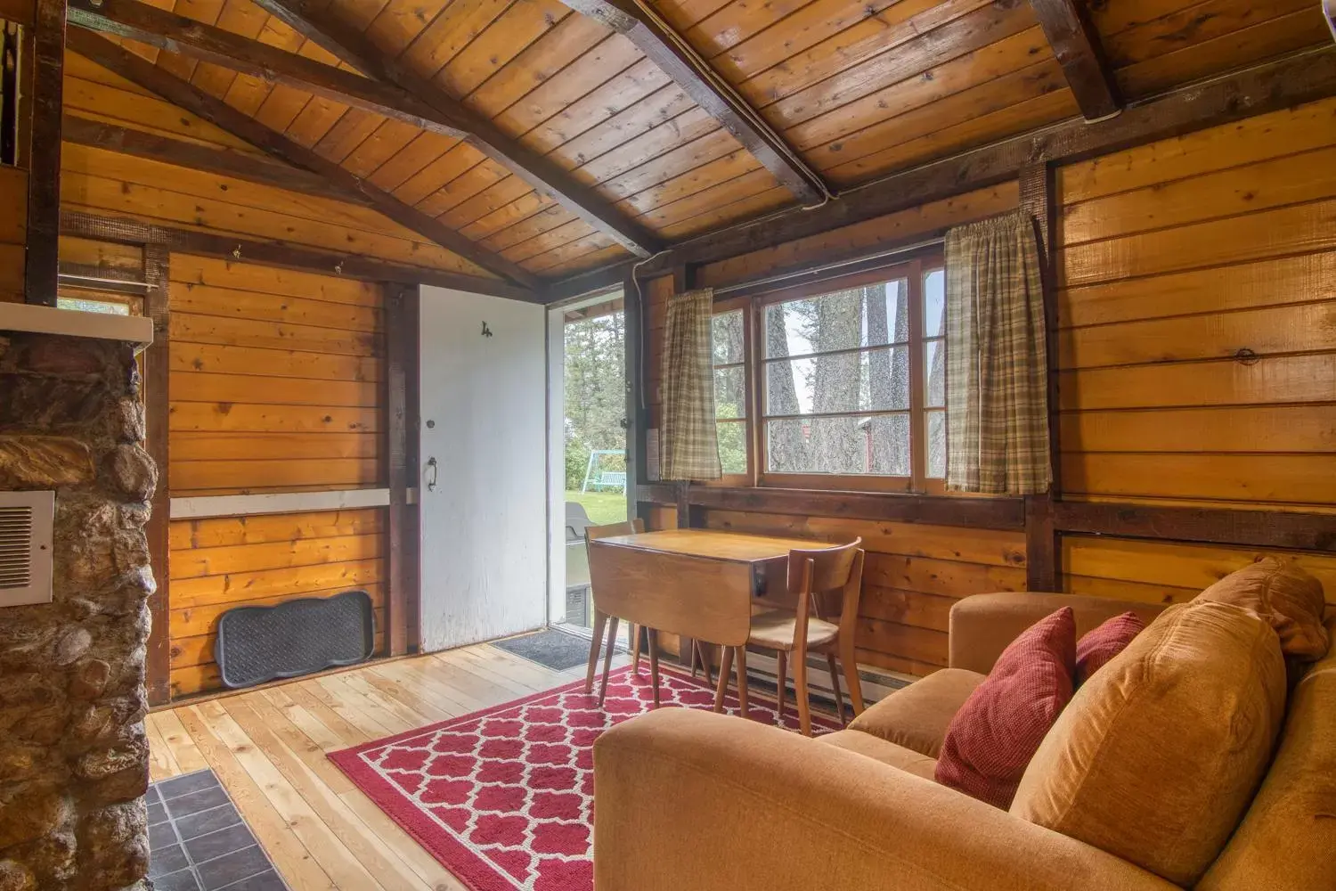 Living room, Seating Area in Timbers Resort