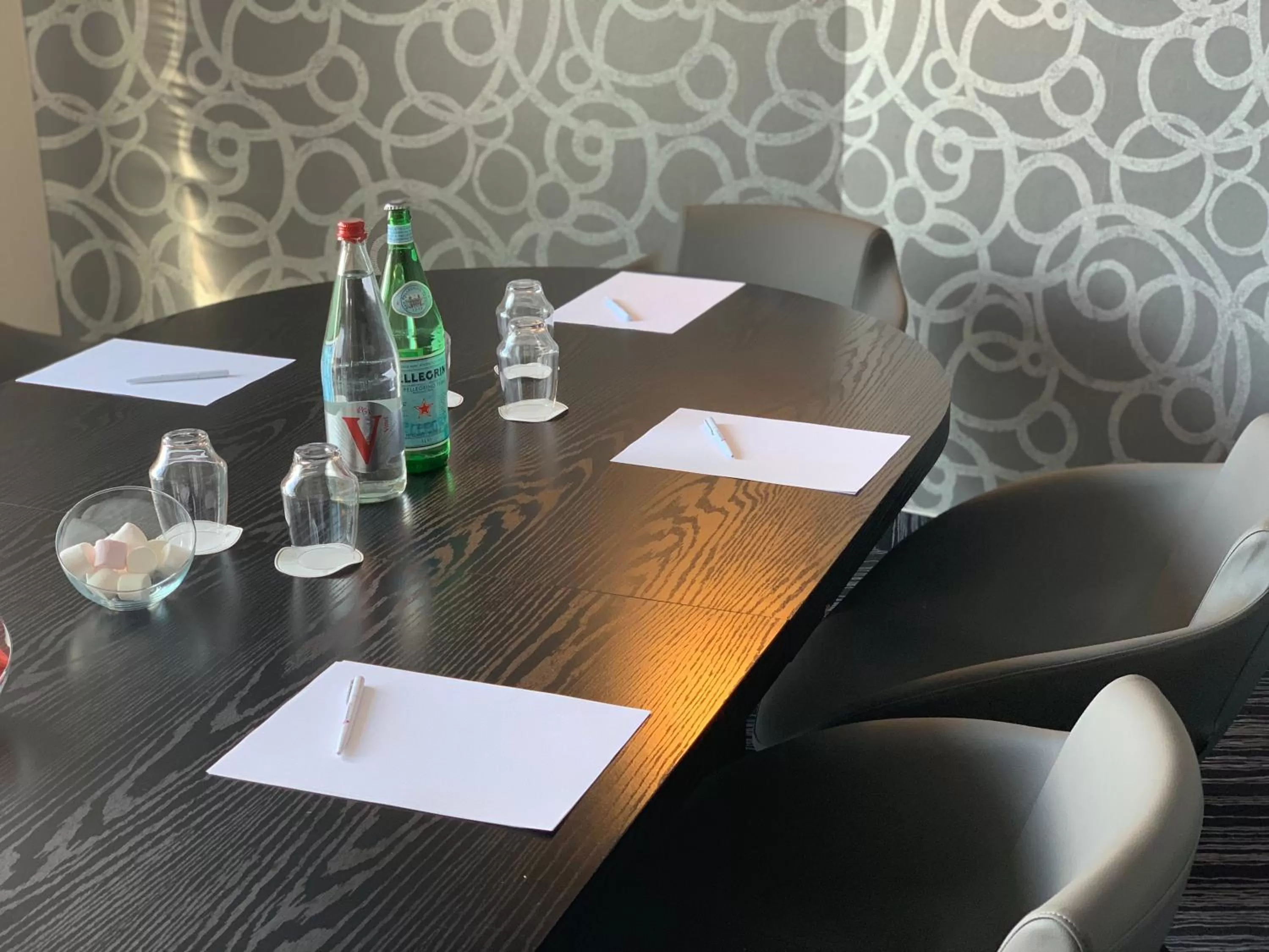 Business facilities in Best Western Plus La Fayette Hotel et SPA