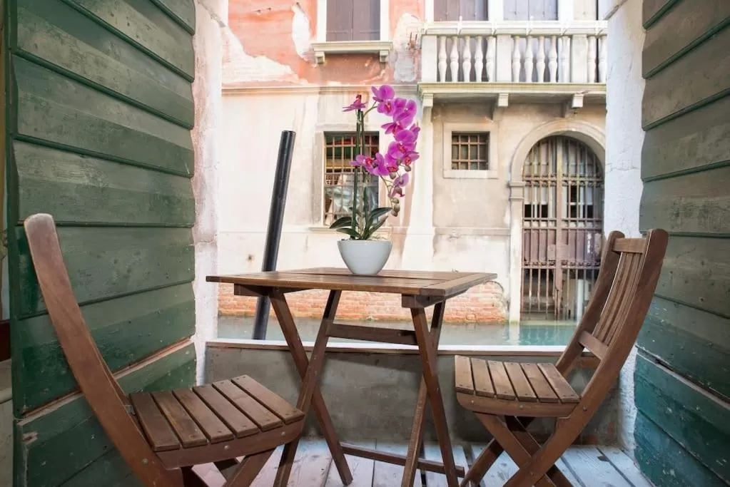 Loft - Annex in Al Mascaron Ridente