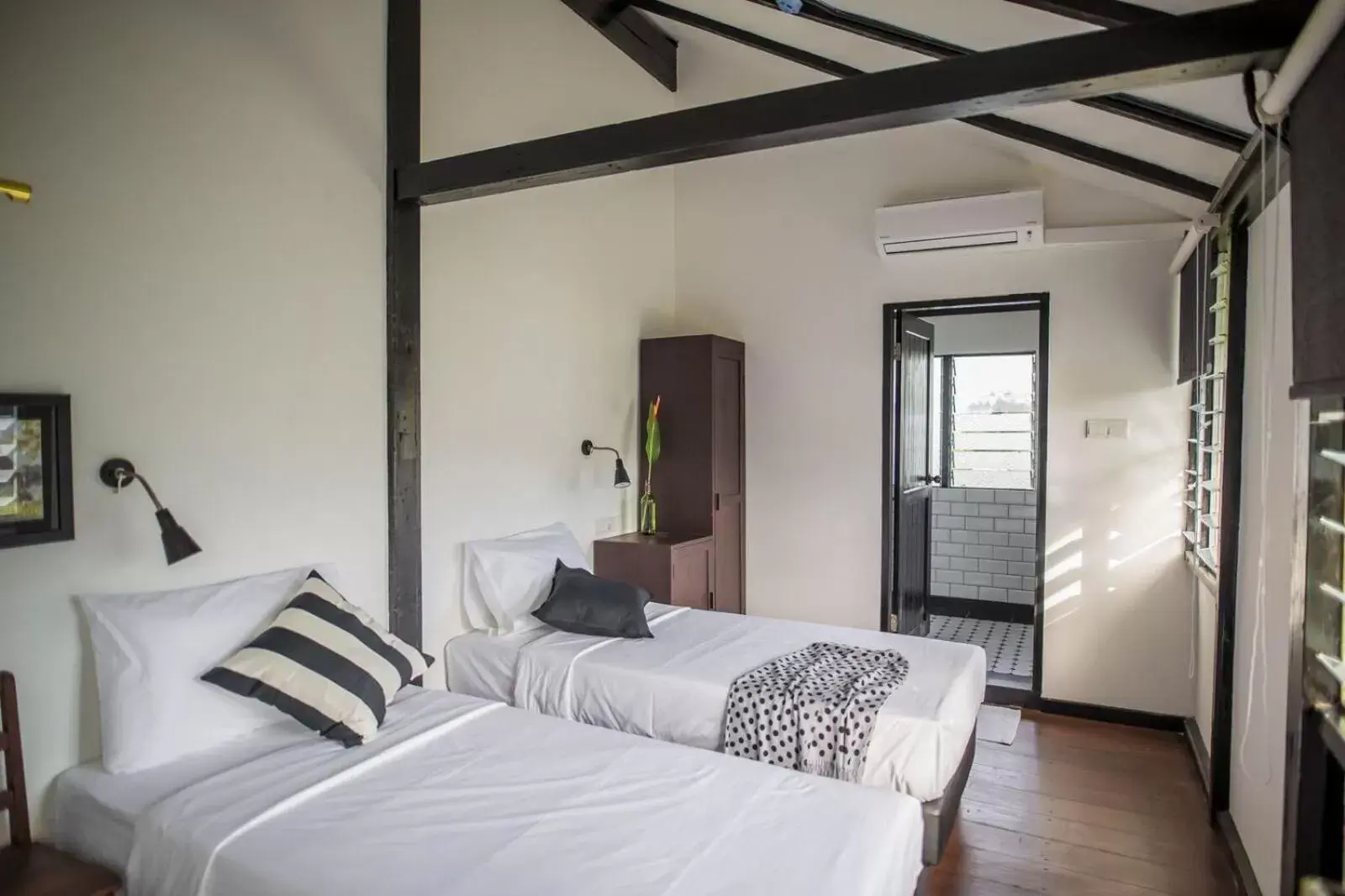 Standard Twin Room in The Marian Boutique Lodging House Standard Twin Room in The Marian Boutique Lodging House