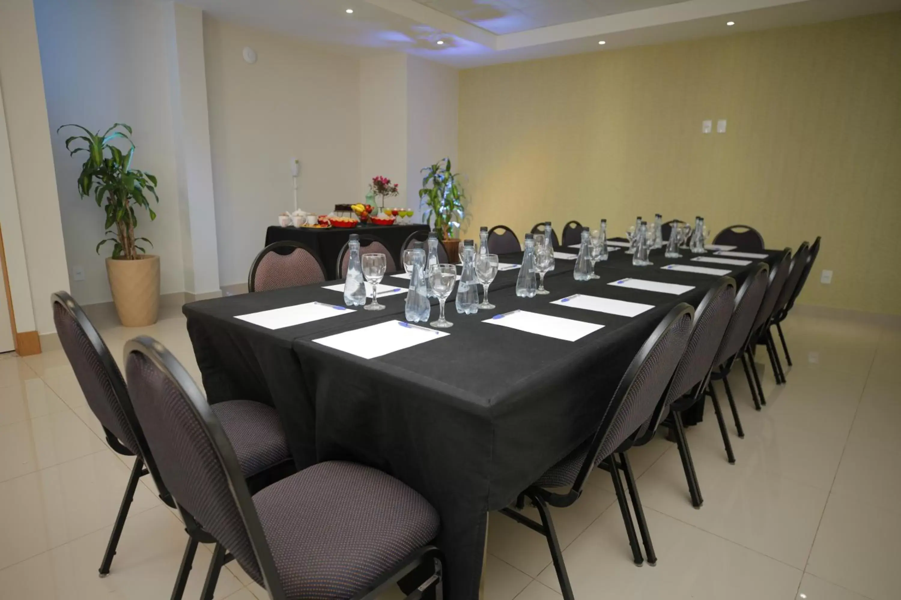 Meeting/conference room in Vivaz Cataratas Hotel Resort