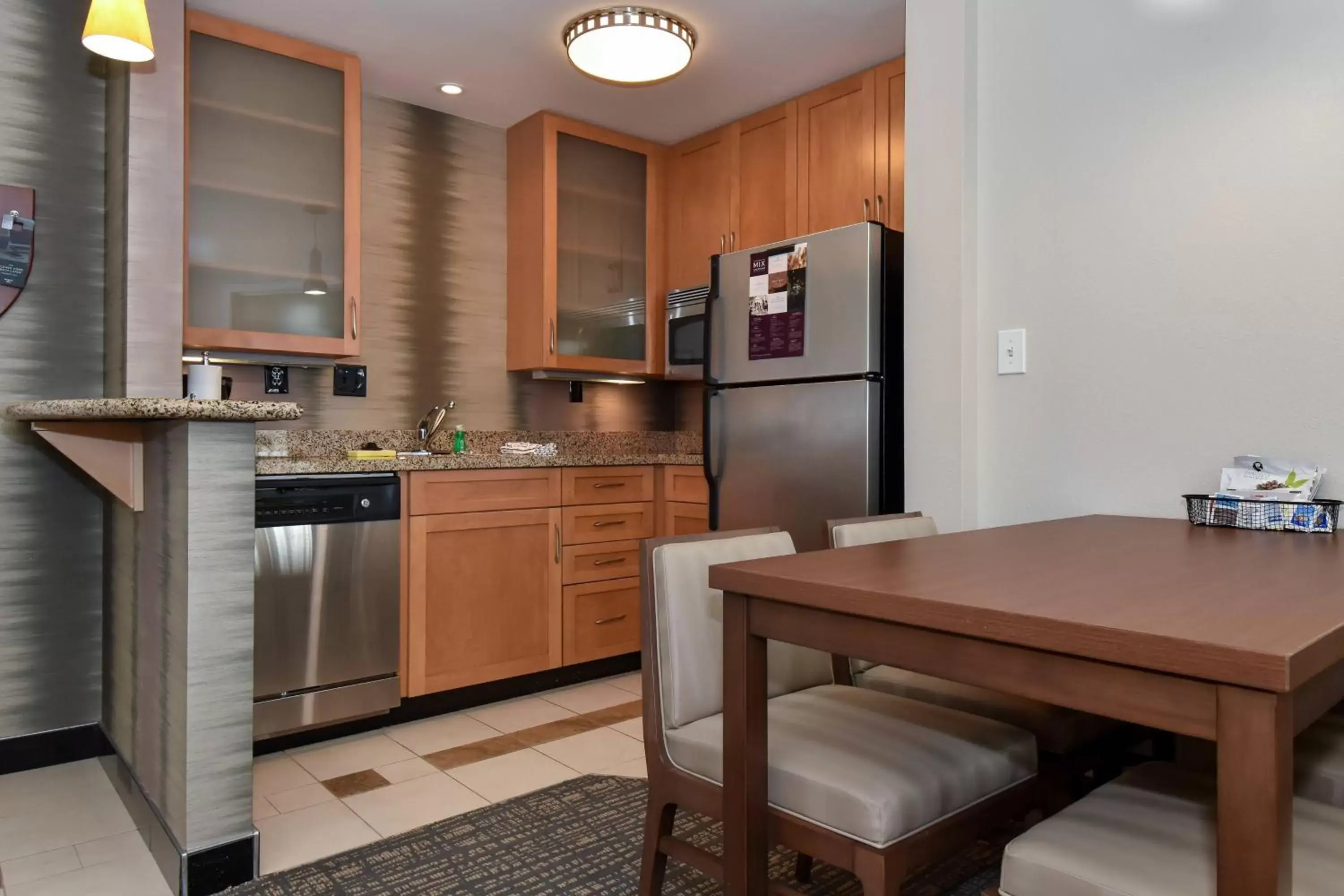 Bedroom, Kitchen/Kitchenette in Residence Inn Charlotte Concord