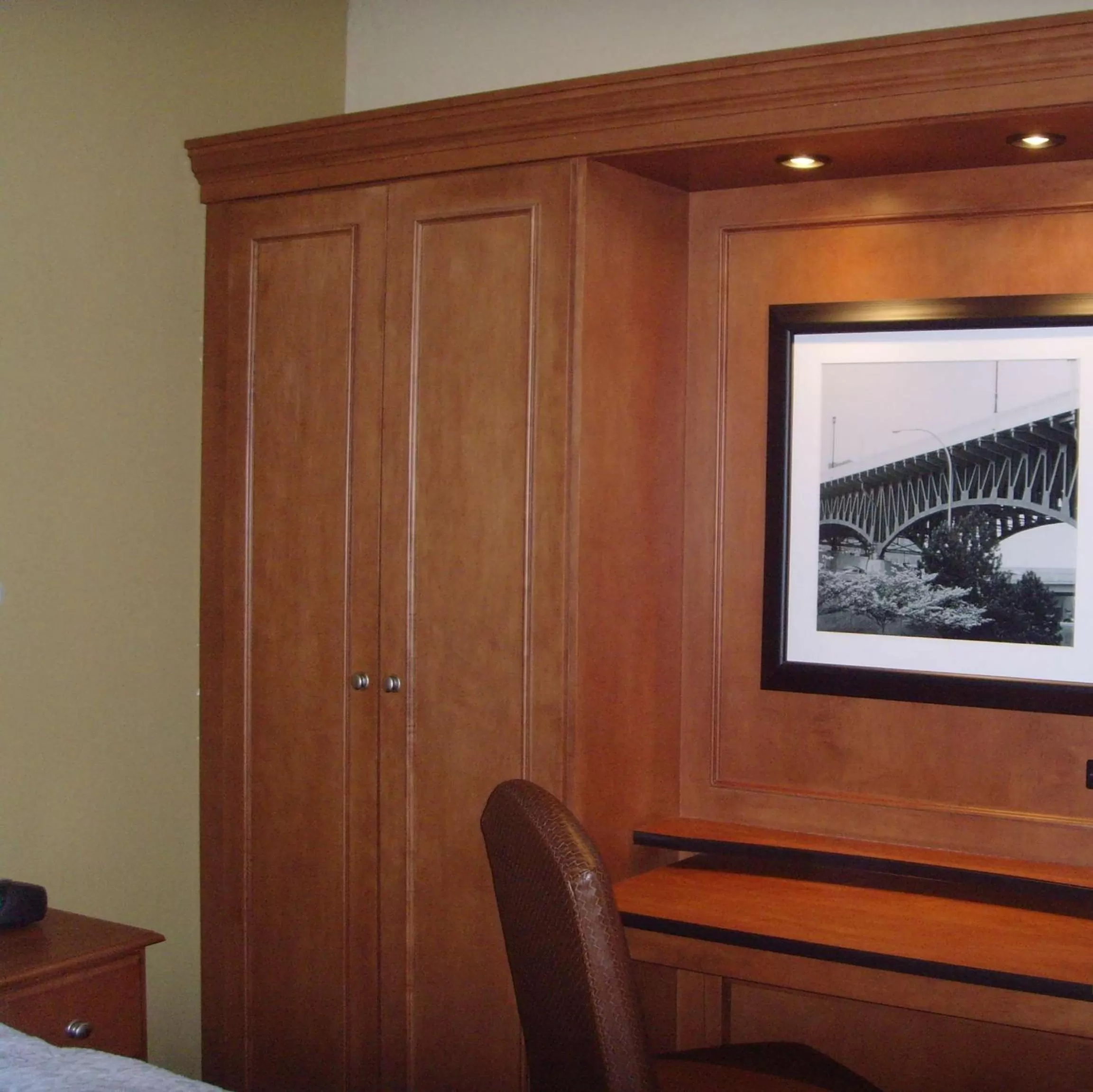 Bed in Hampton Inn Pittsburgh/Airport