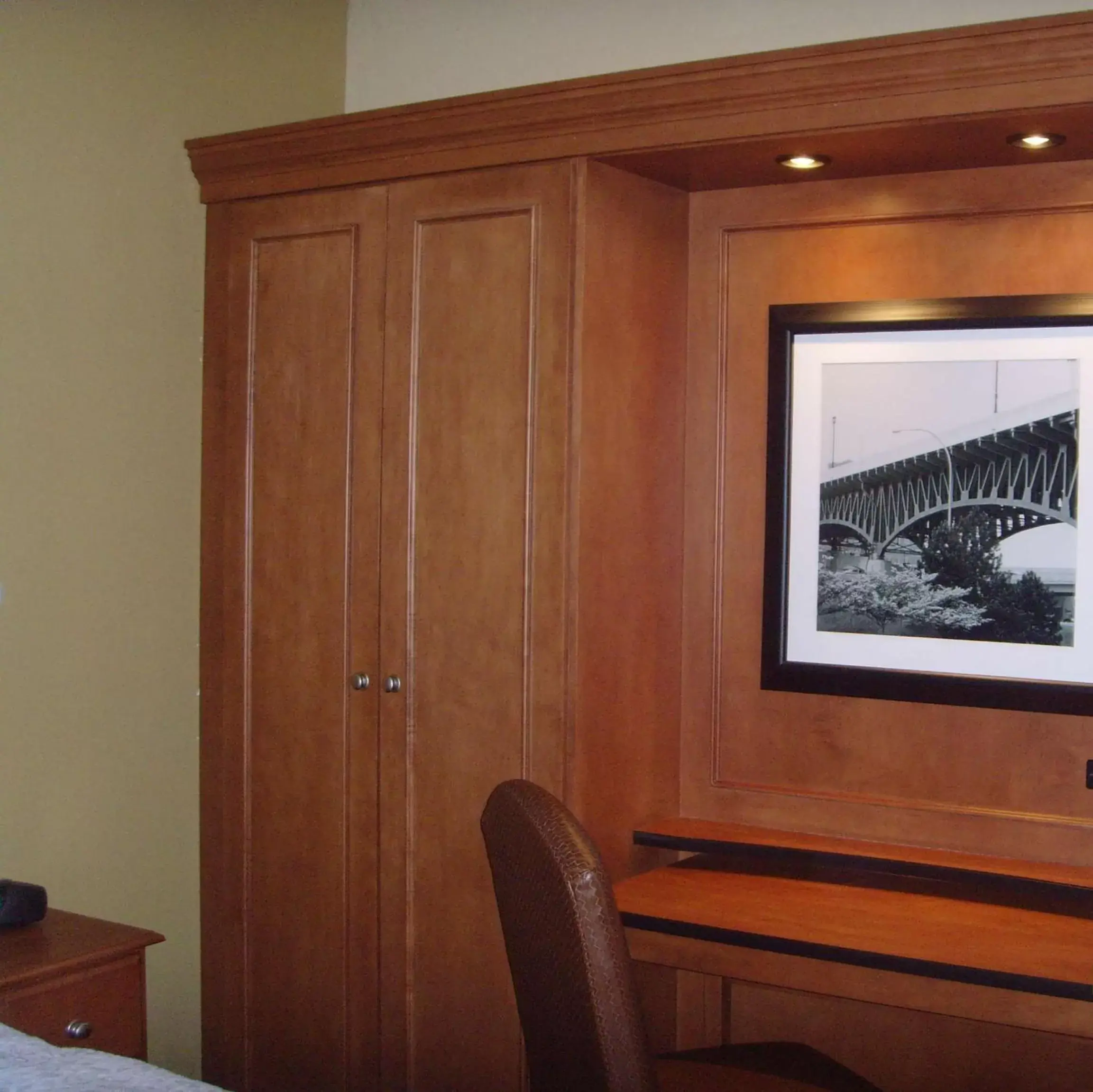 Bed in Hampton Inn Pittsburgh/Airport Bed in Hampton Inn Pittsburgh/Airport