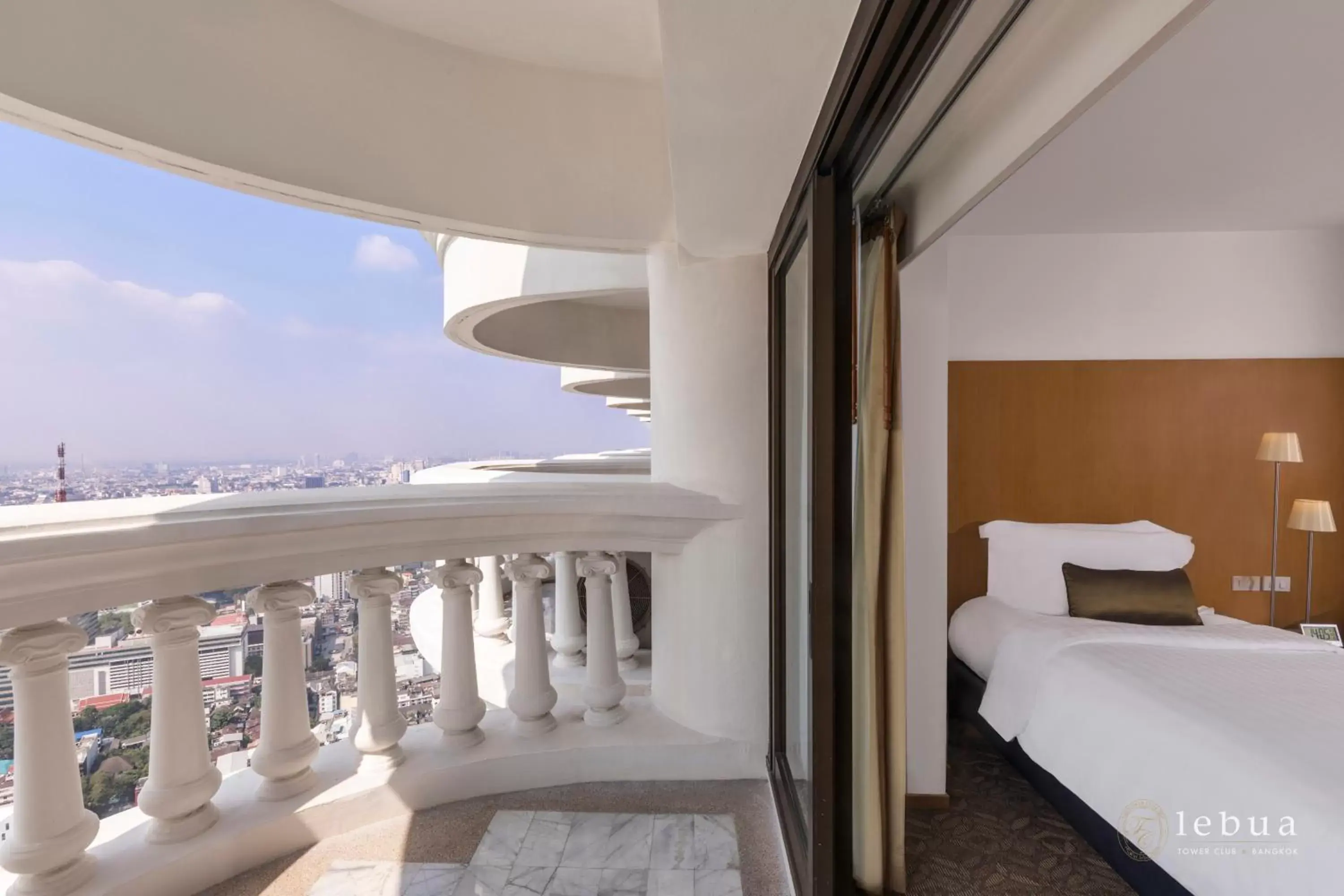 Bedroom in Tower Club at lebua