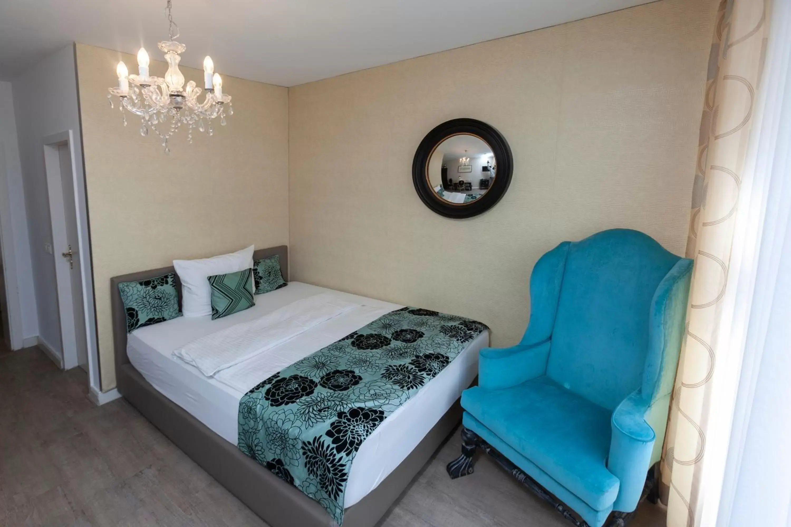 Standard Single Room in Hotel Prinz Anton Standard Single Room in Hotel Prinz Anton