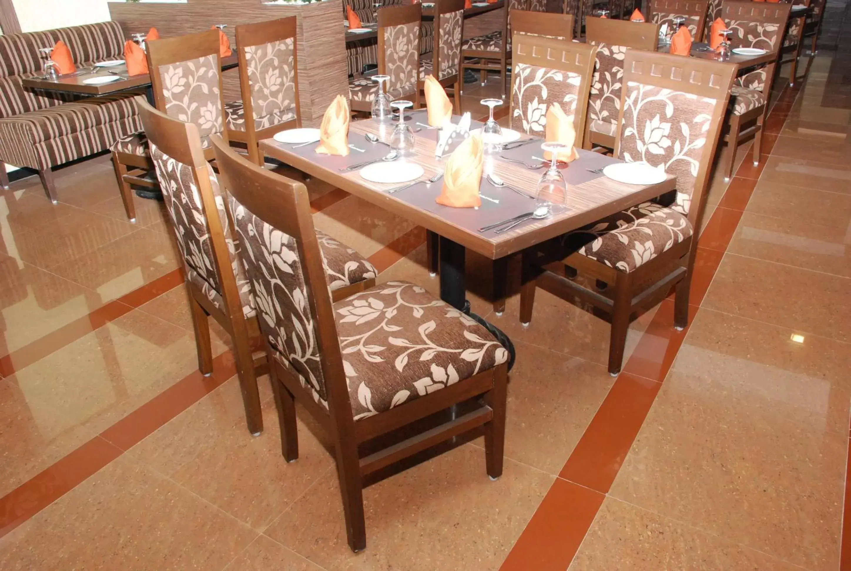 Restaurant/places to eat in Clinton Park Inn Restaurant/places to eat in Clinton Park Inn